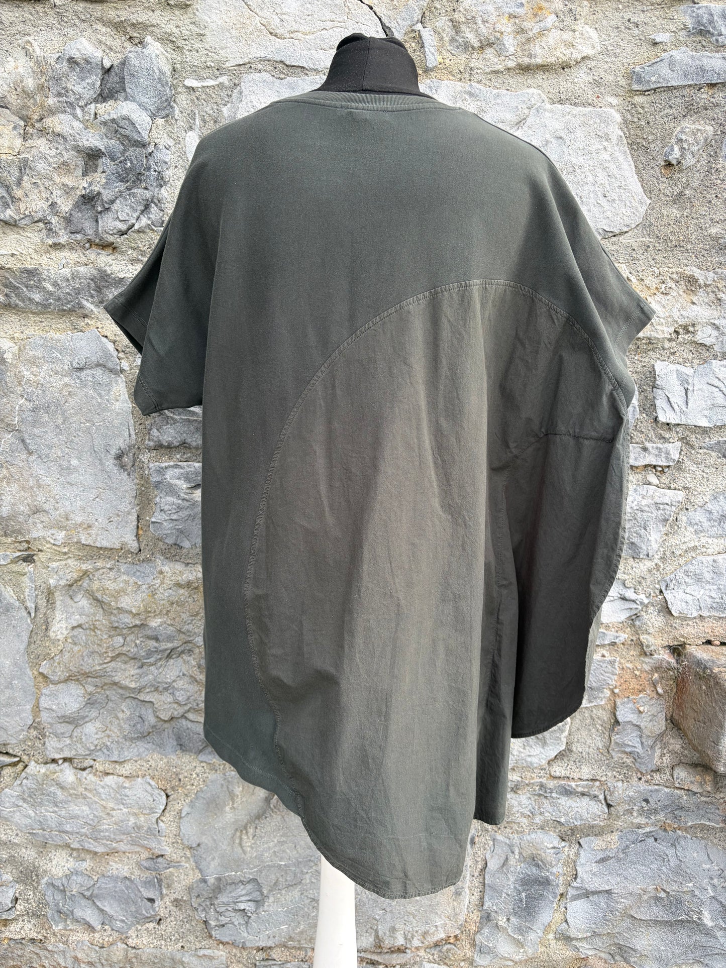 Khaki T-shirt uk 12