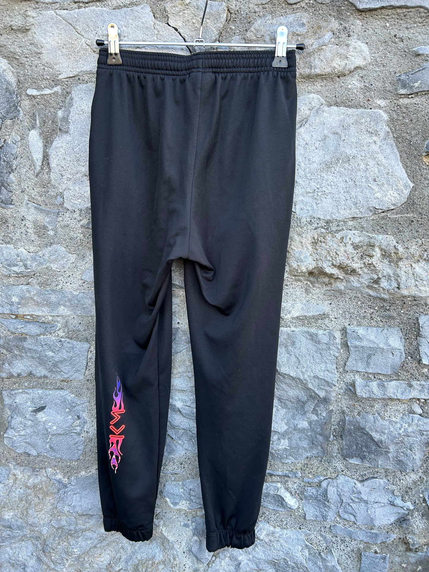 Black tracksuit bottoms 10-11y (140-146cm)