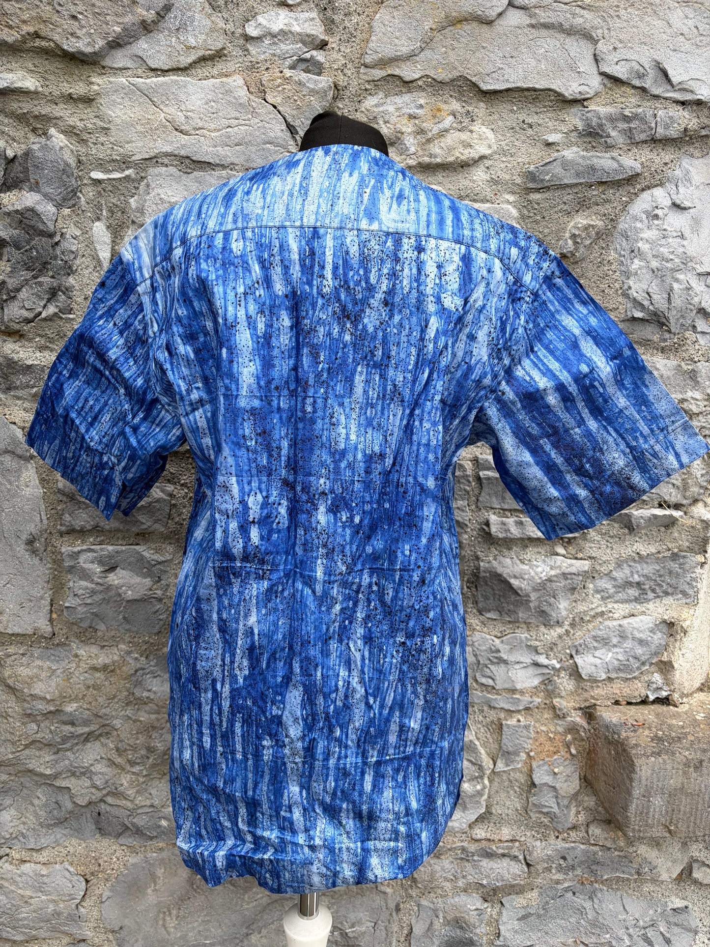 Blue tie dye shirt Small
