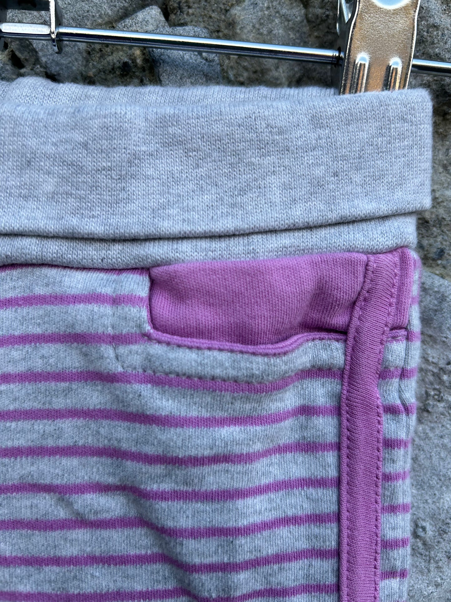 Grey stripy pants 3-6m (62-68cm)