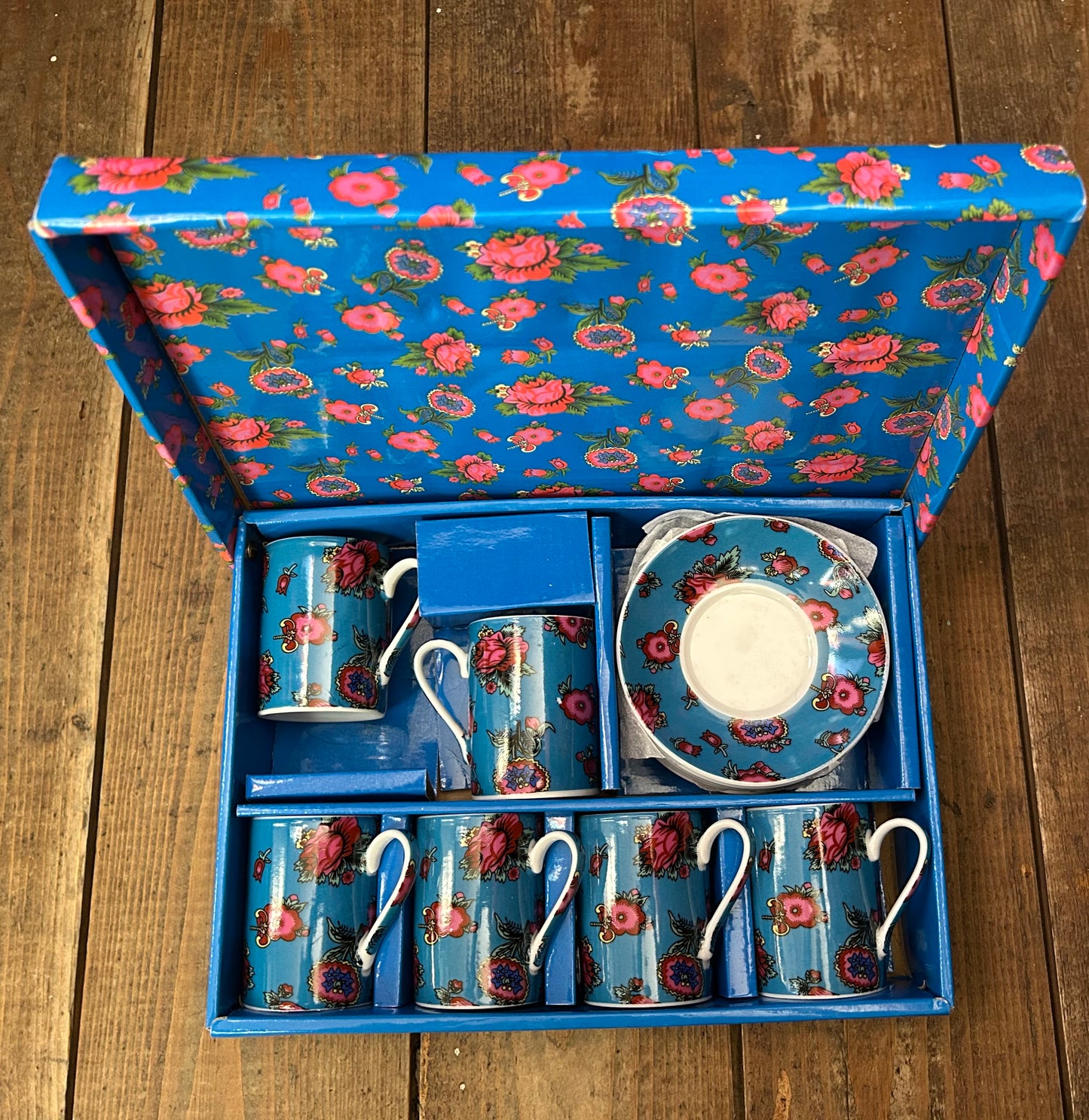 Blue&red floral tea set