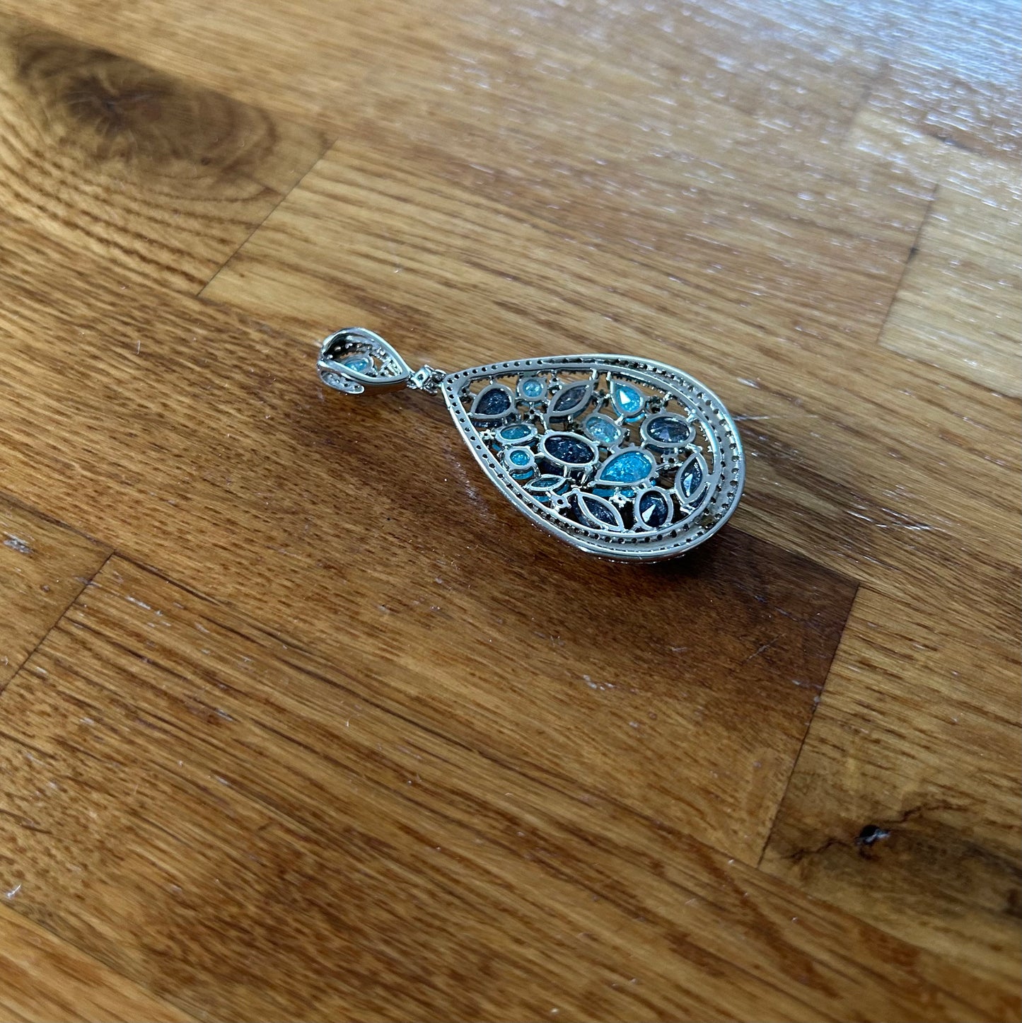 Silver&blue stones drop pendant