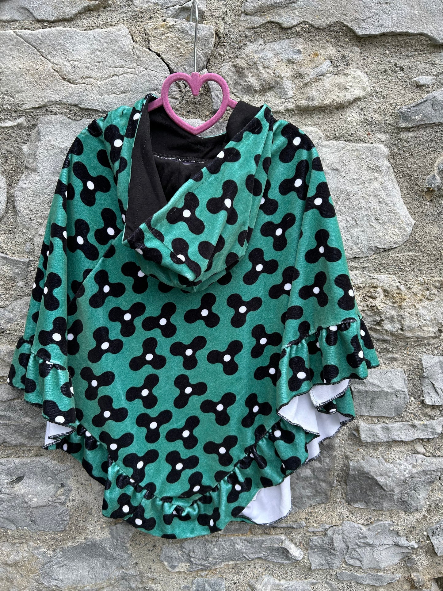 Spinning Windmills Green velour cape 7-9y (122-134cm)