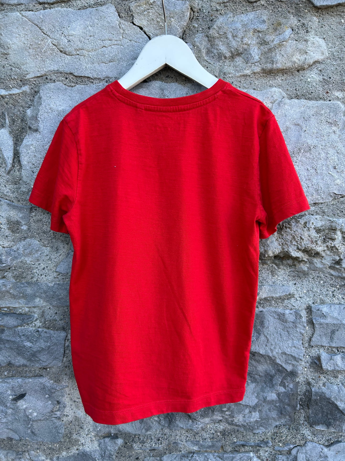 Red T-shirt 5-6y (110-116cm)