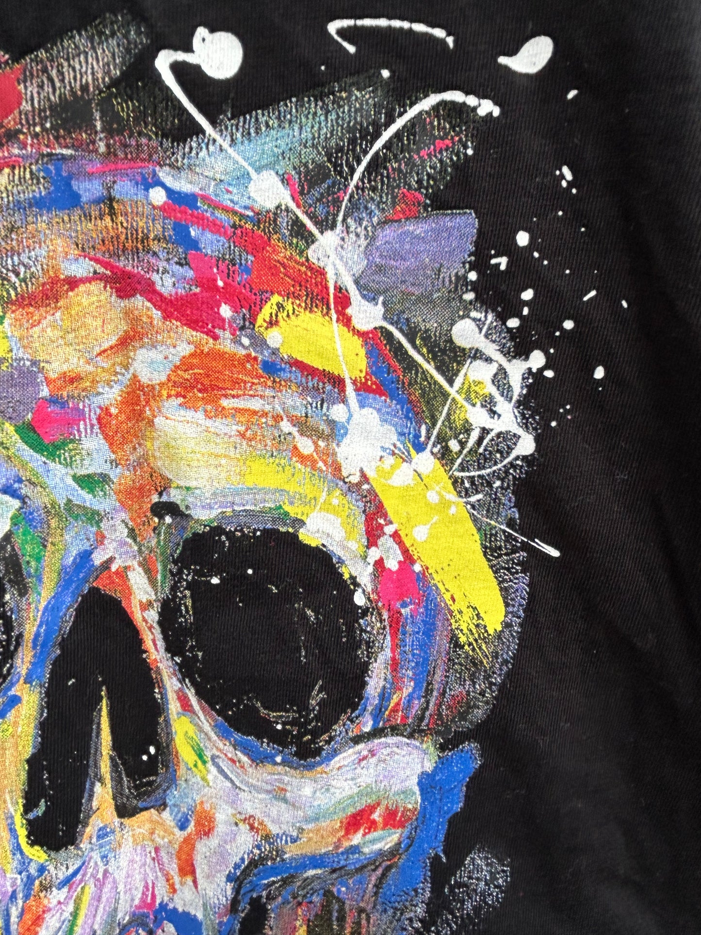 Colourful skull black T-shirt 7y (122cm)