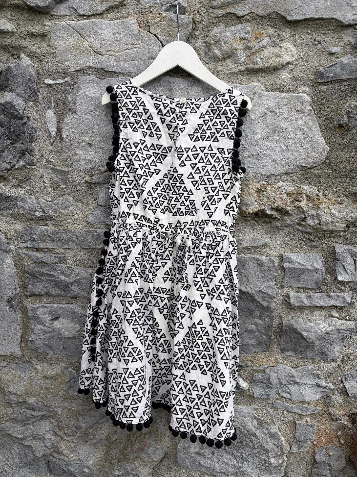 Black&white geometric dress 8y (128cm)