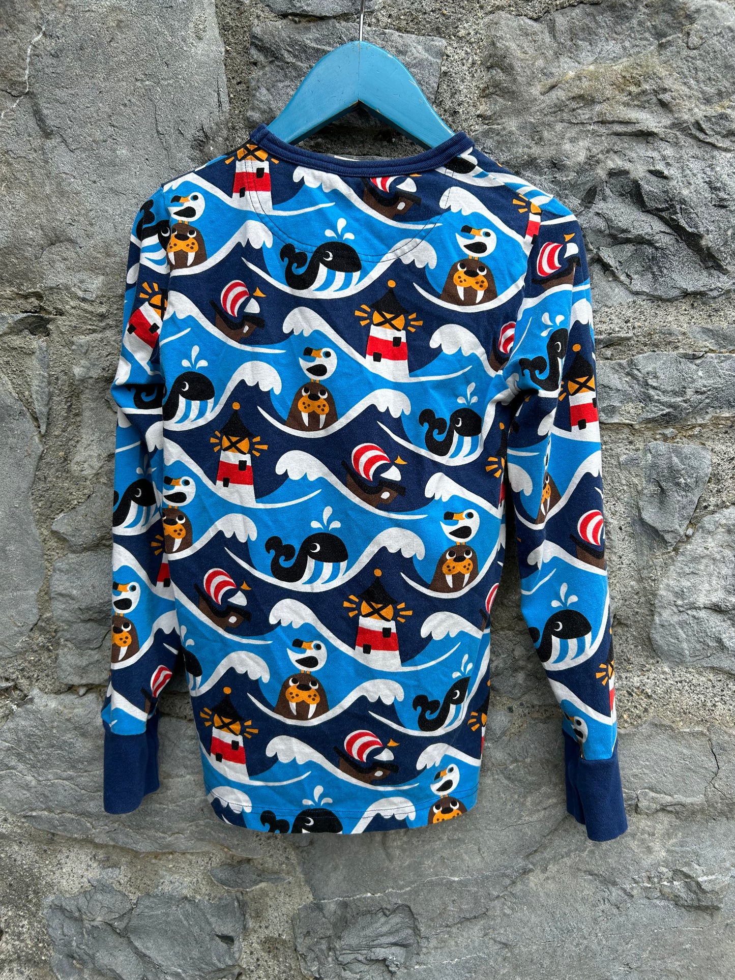 Ocean waves top 9-10y (134-140cm)