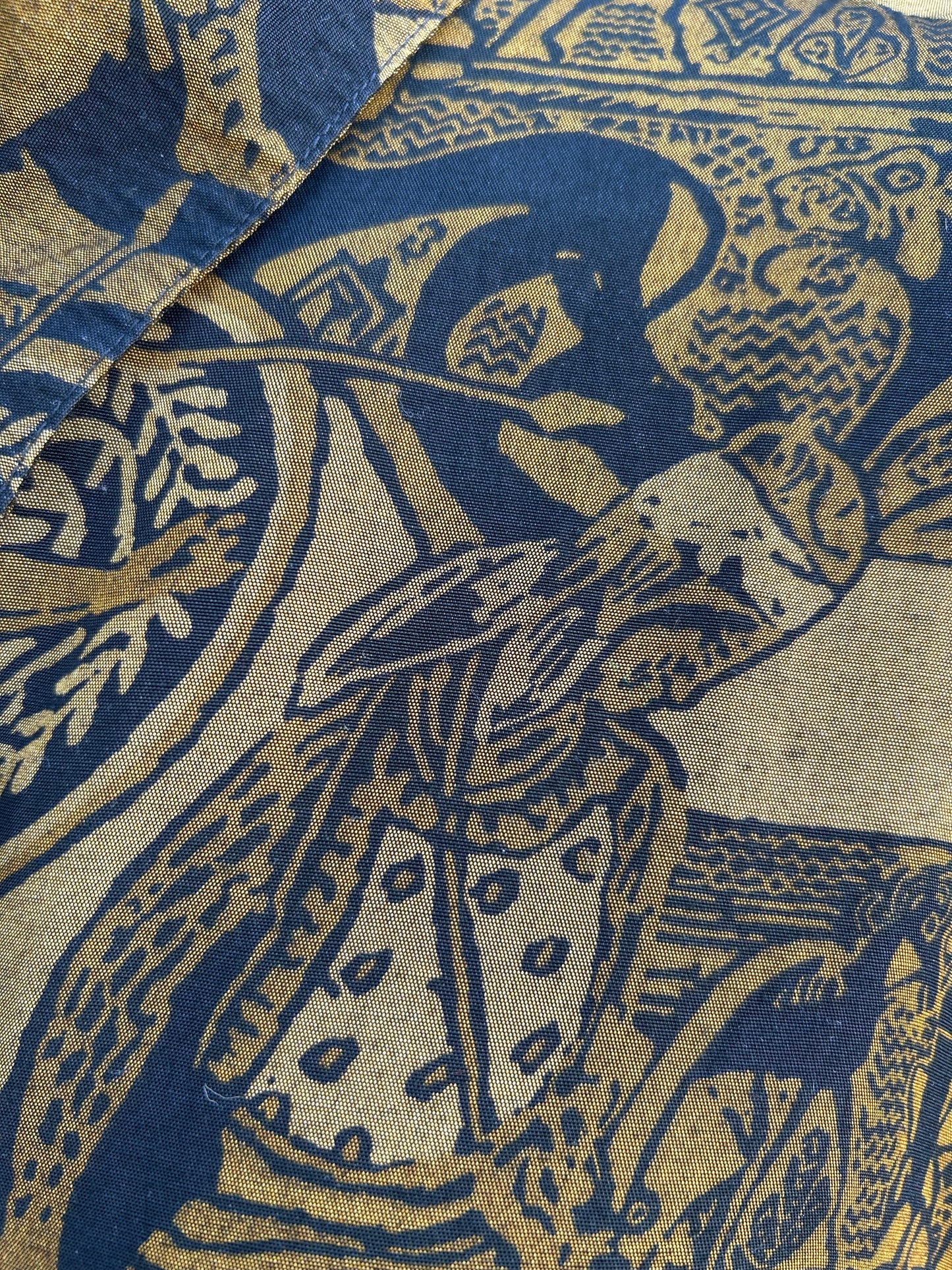 80s medieval print brown shirt Medium