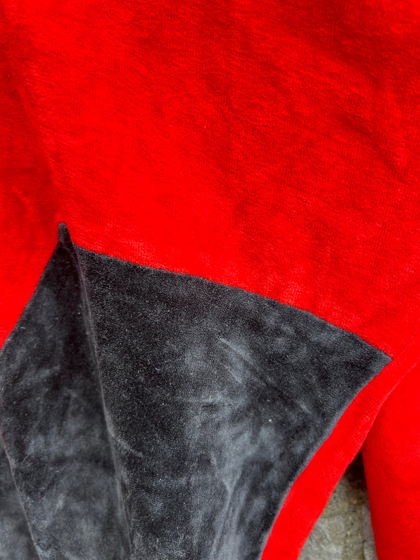 80s red&black velour top 10-11y (140-146cm)