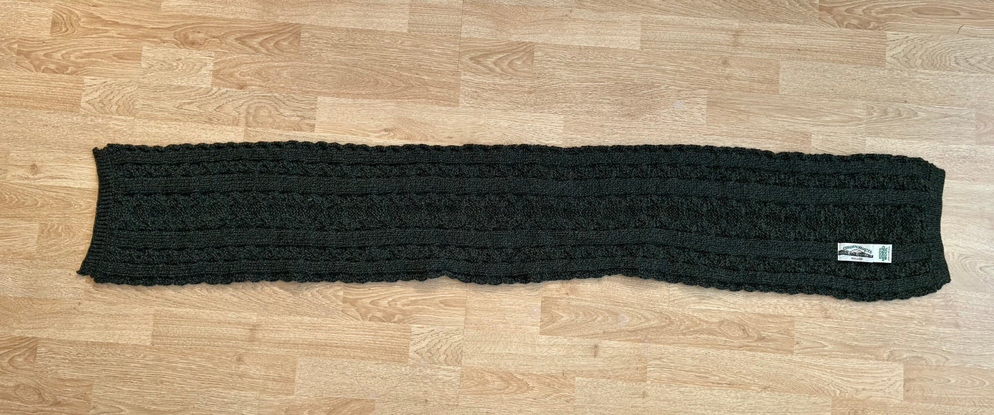 Khaki woolly scarf