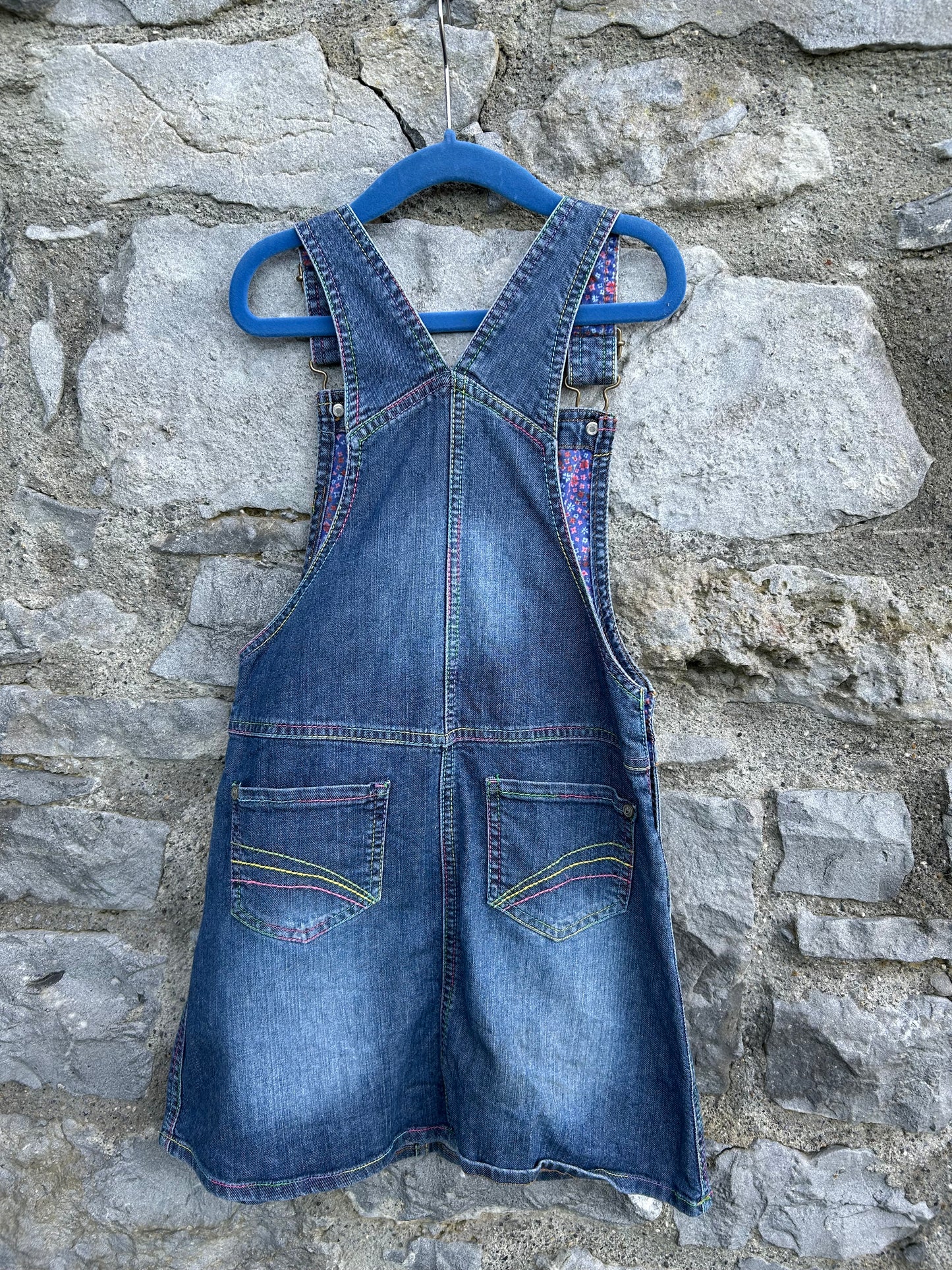 Navy denim pinafore 6-7y (116-122cm)