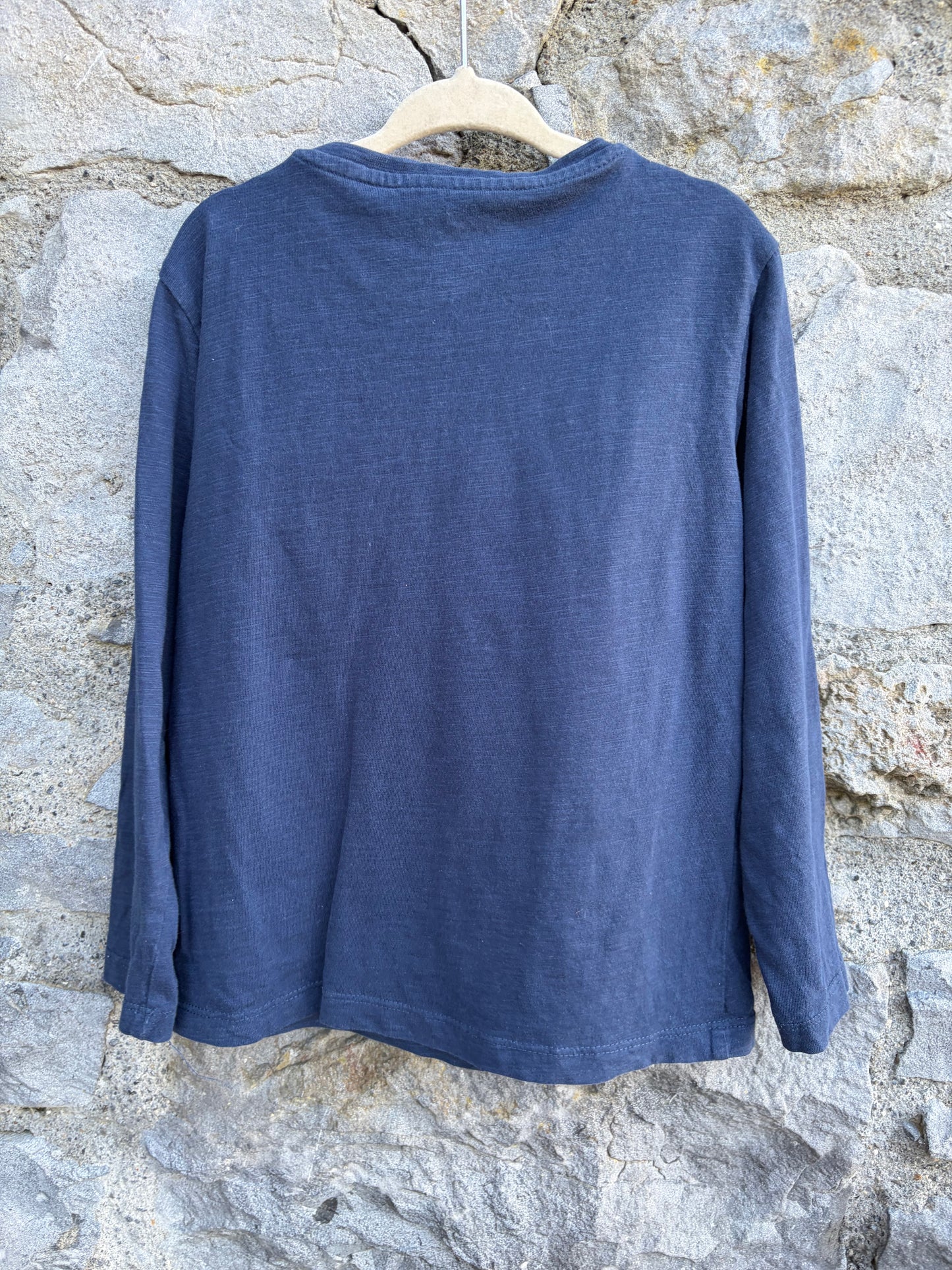 Navy top 4-5y (104-110cm)