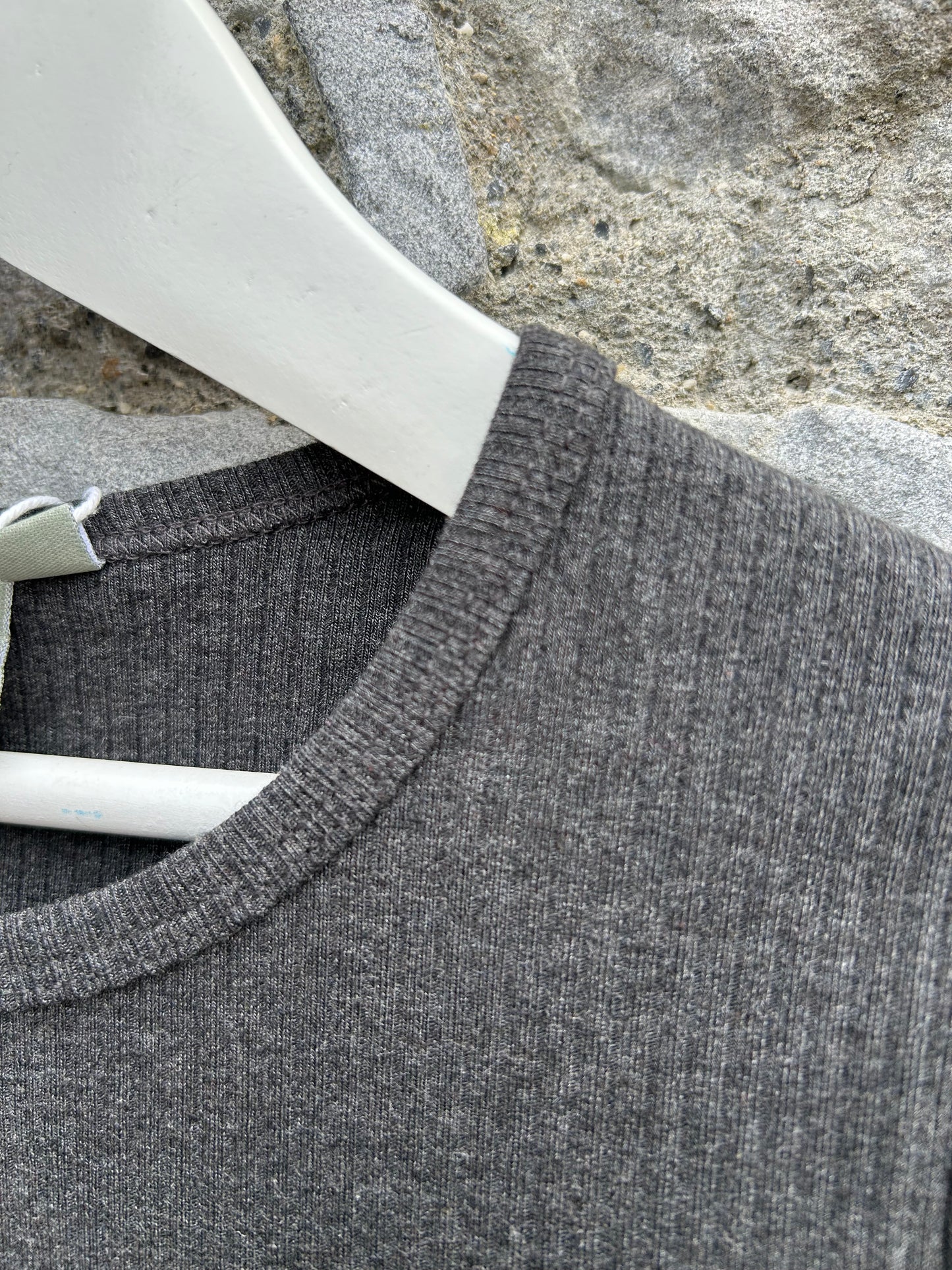 Charcoal ribbed top 6-7y (116-122cm)