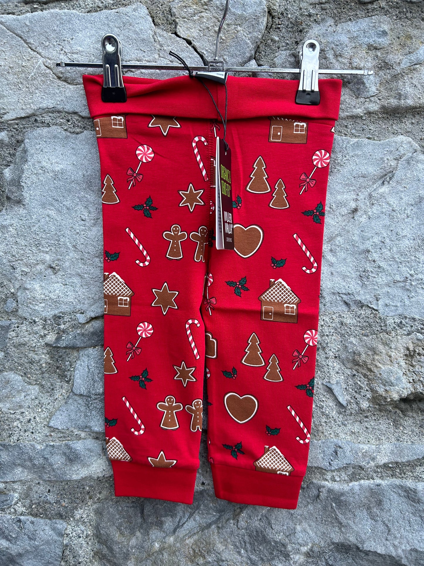 Red gingerbread pants 9m (74cm)