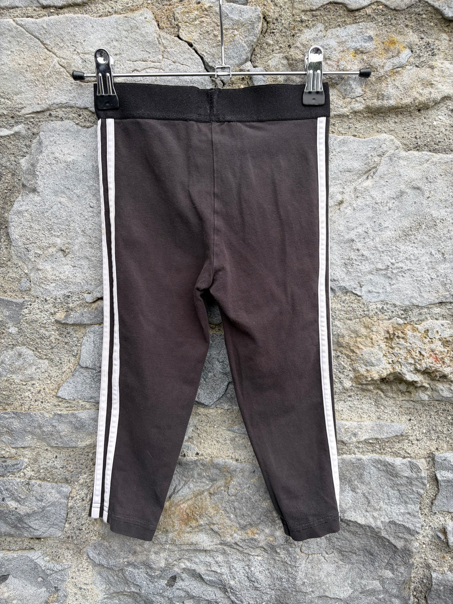 3 stripe black leggings 2-3y (92-98cm)