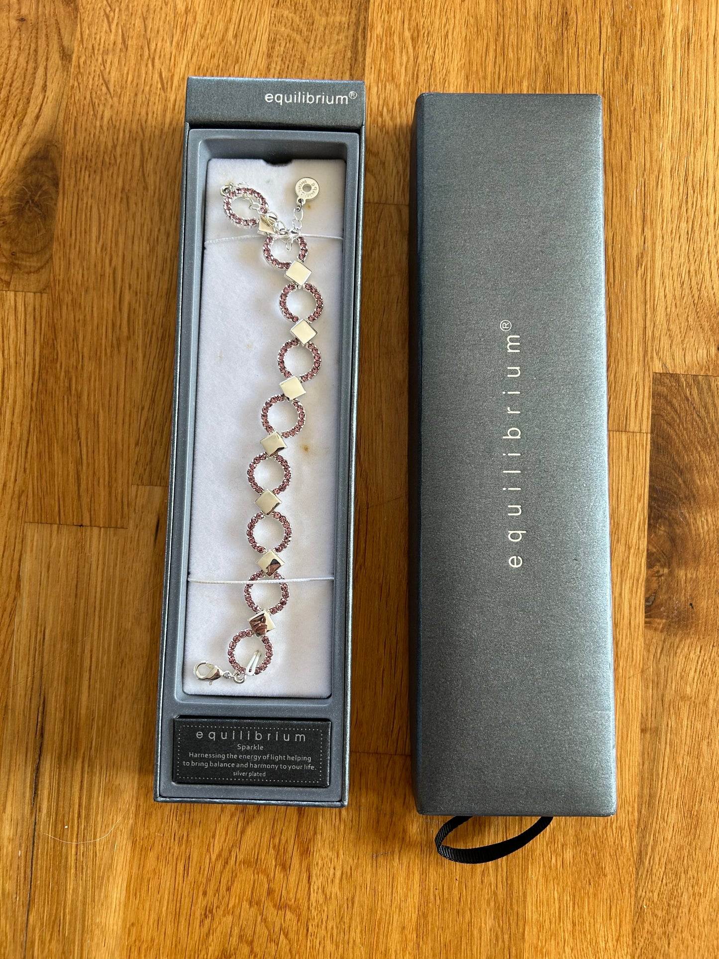 Circle pink bracelet