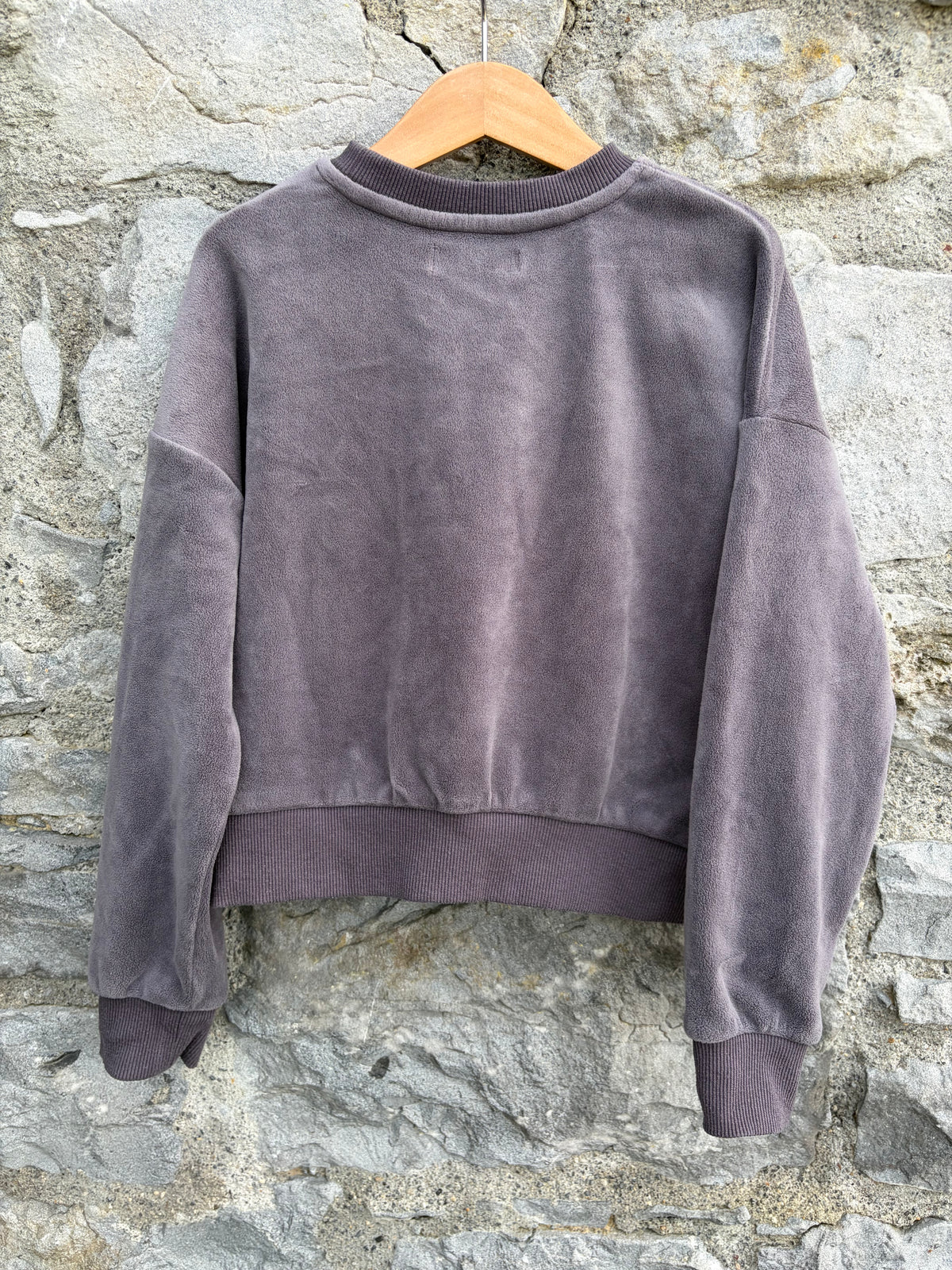 Grey velvet sweatshirt 7-8y (122-128cm)