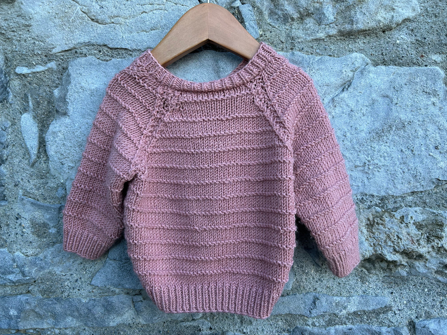 Dusty pink cardigan 6m (68cm)