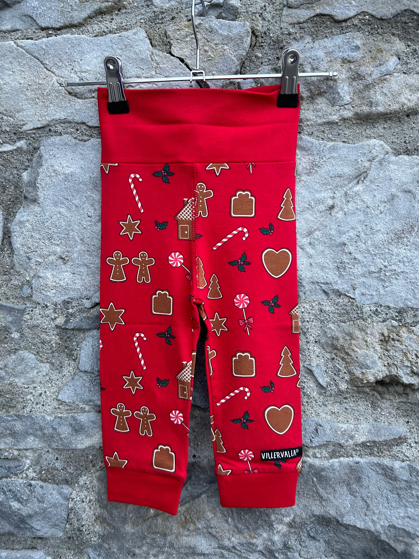 Red gingerbread pants 9m (74cm)