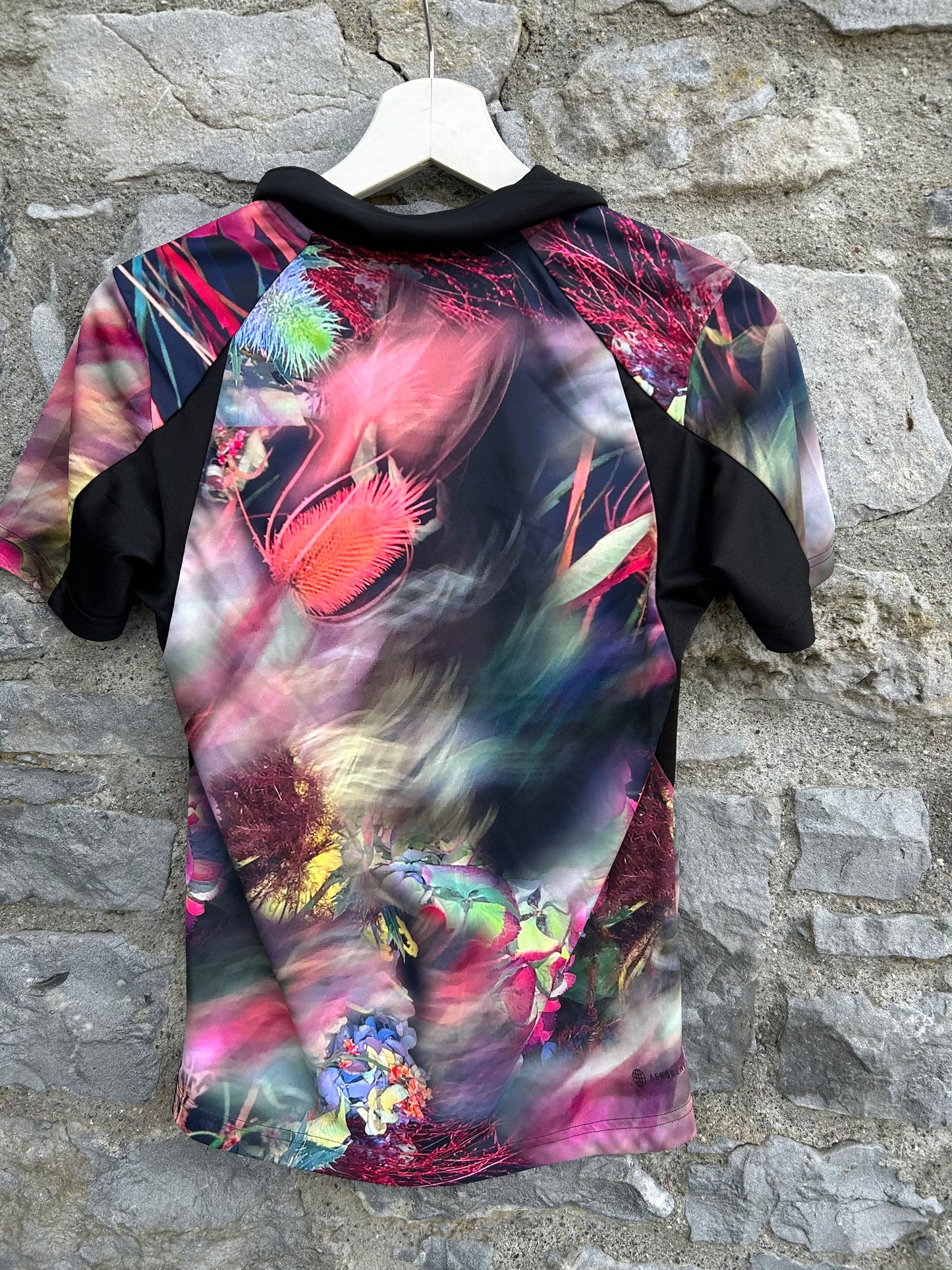 Colourful abstract sport top 13-14y (158-164cm)