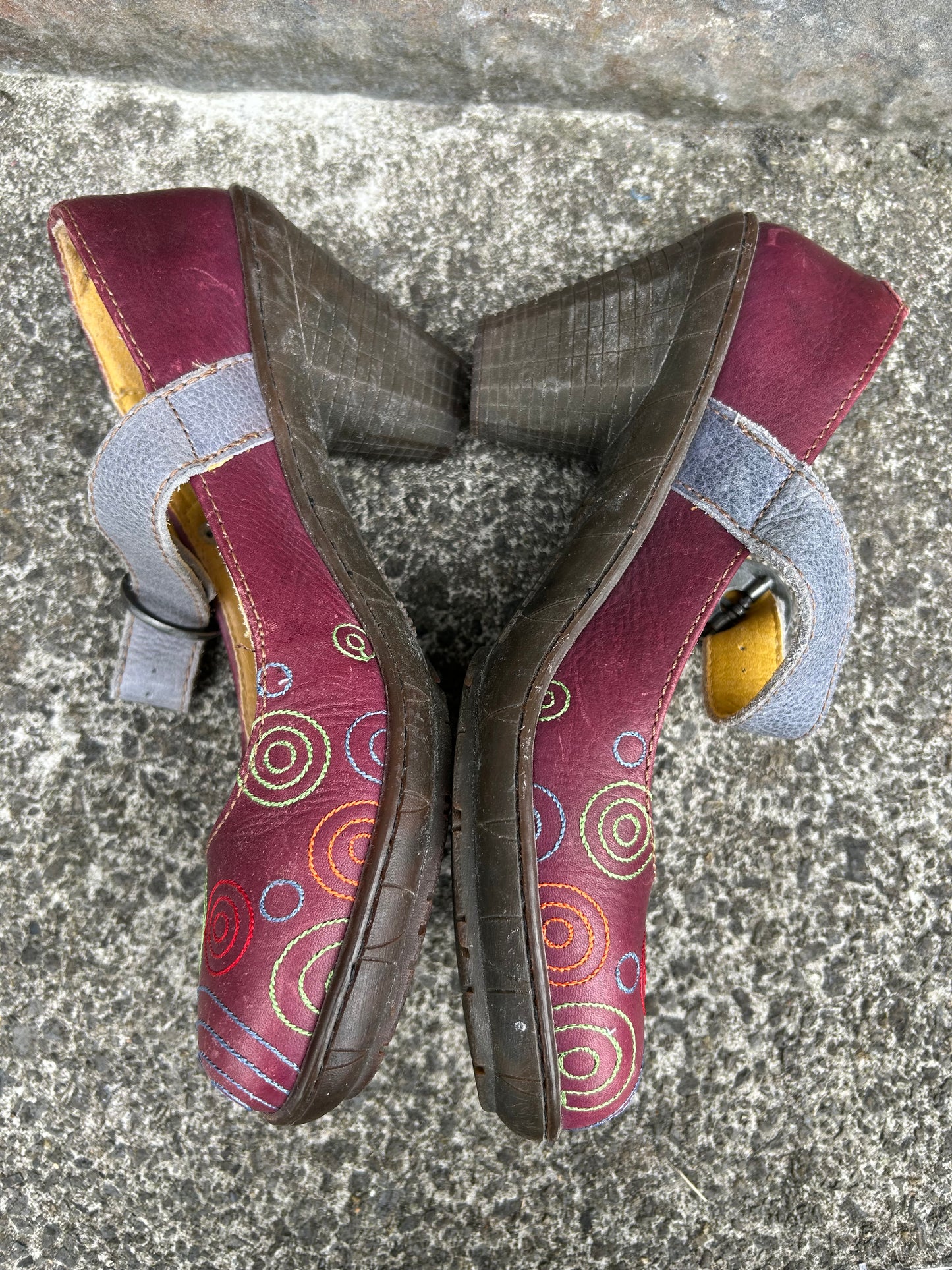 Spirals maroon heels uk 5.5-6 (eu 39)