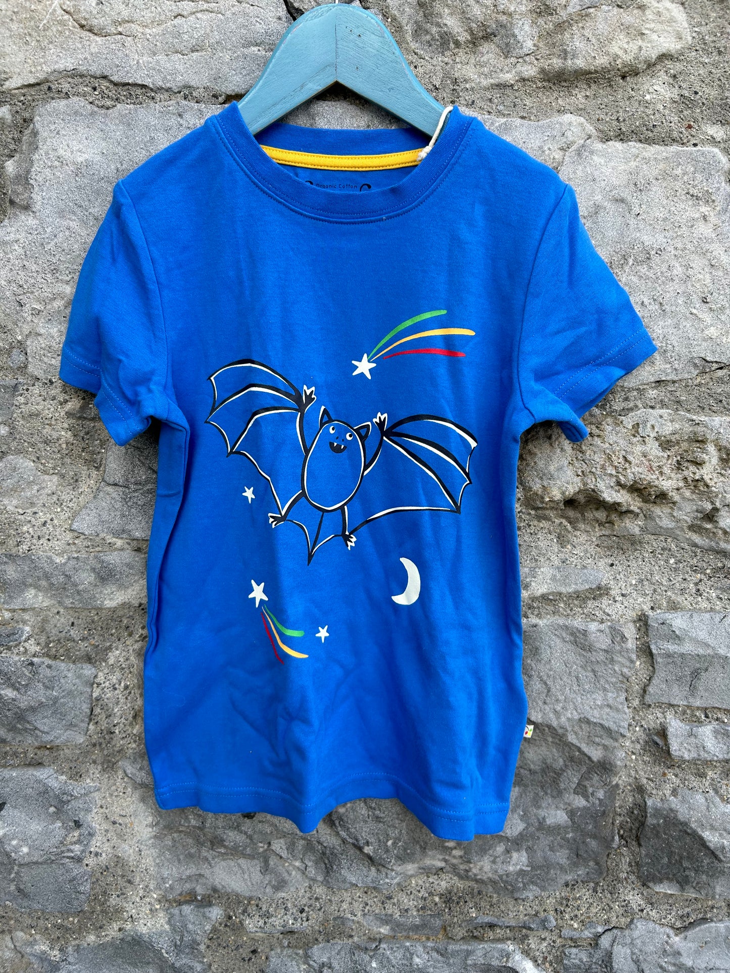 Bat blue T-shirt 6-7y (116-122cm)