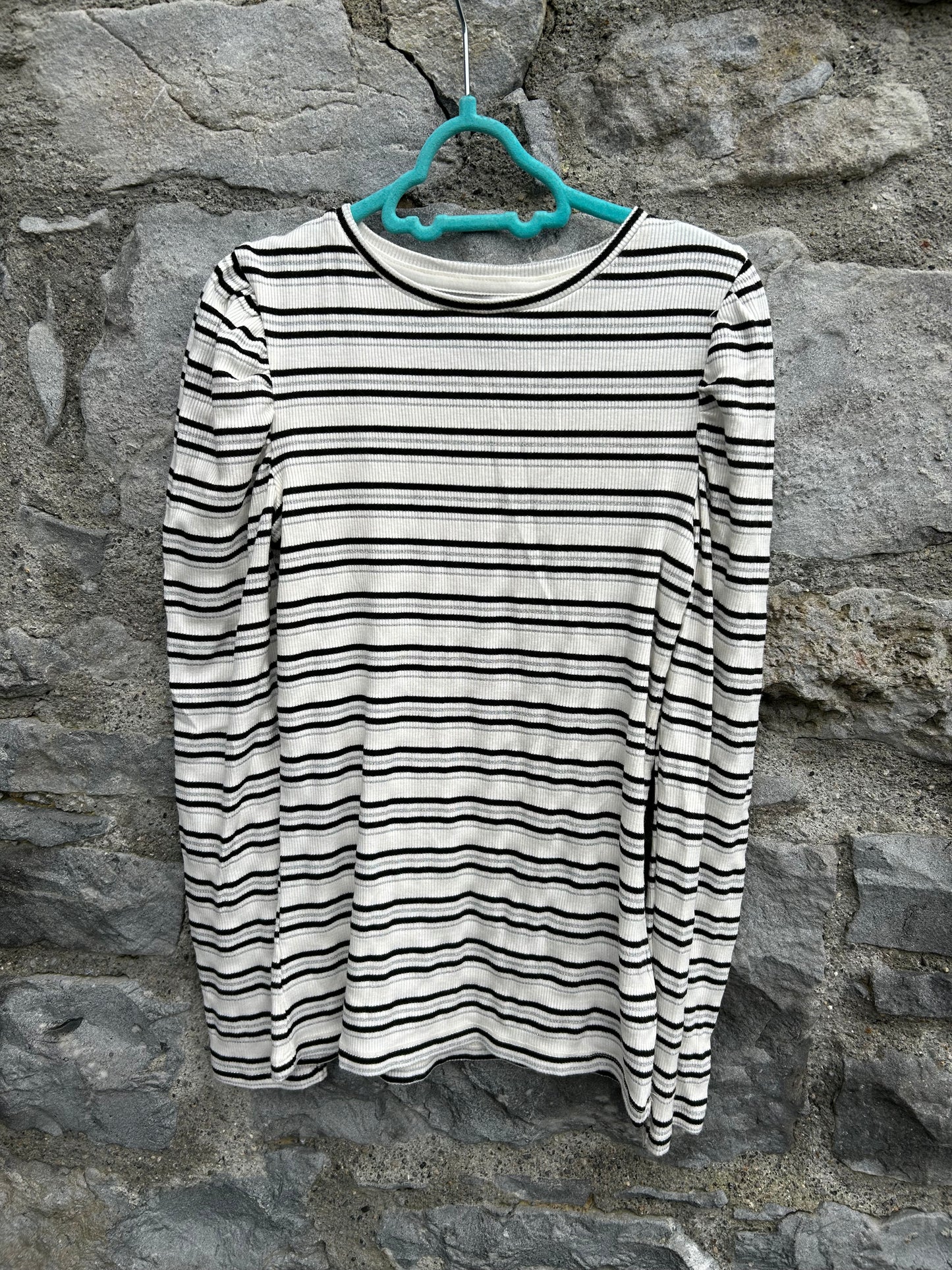 Black&ecru glitter stripy top 10-11y (140-146cm)