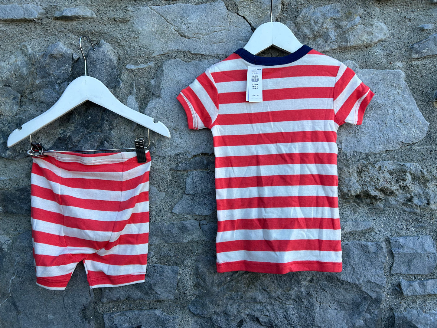 Captain America red stripy pjs 4y (104cm)