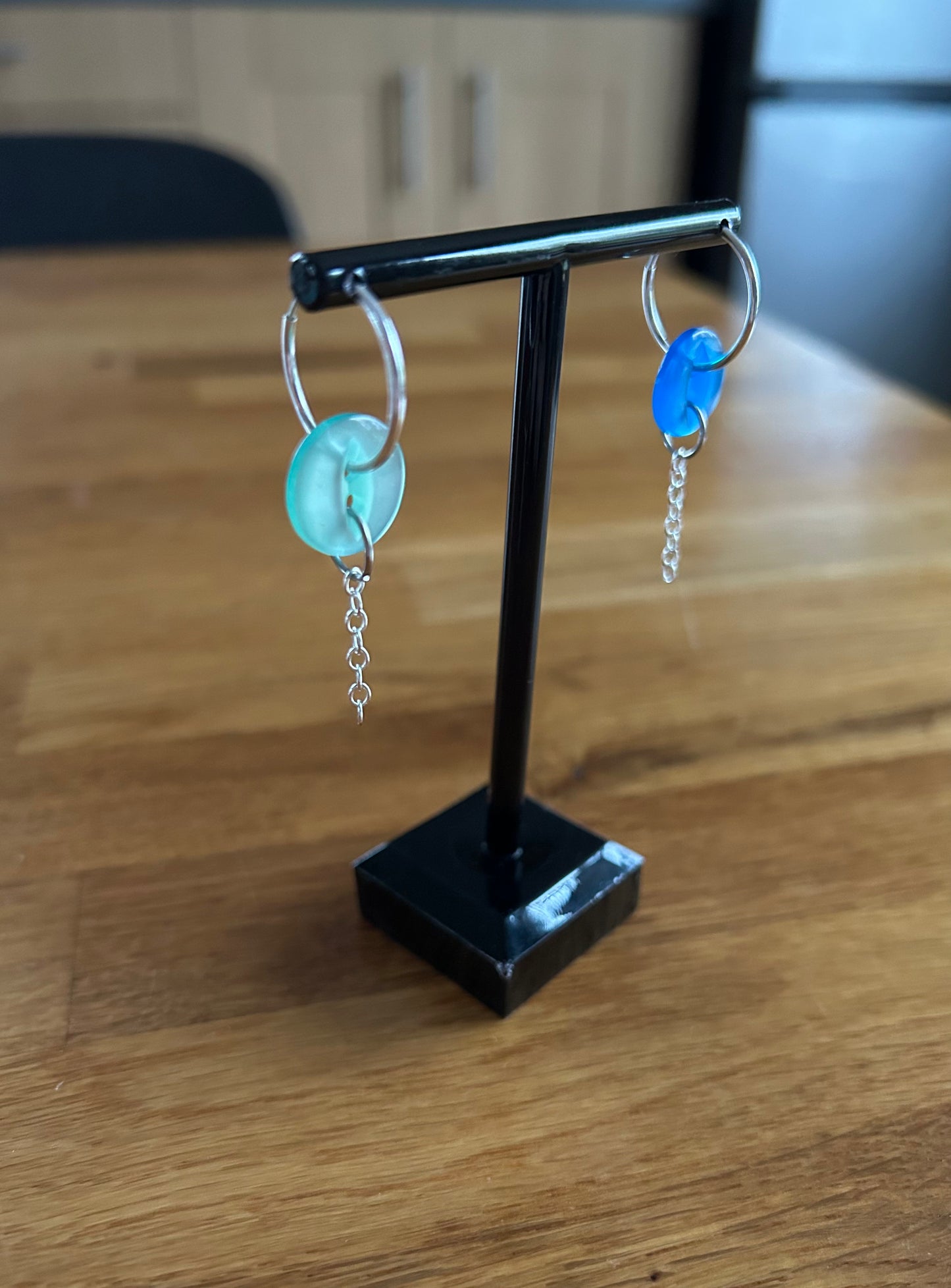 2 colours earrings