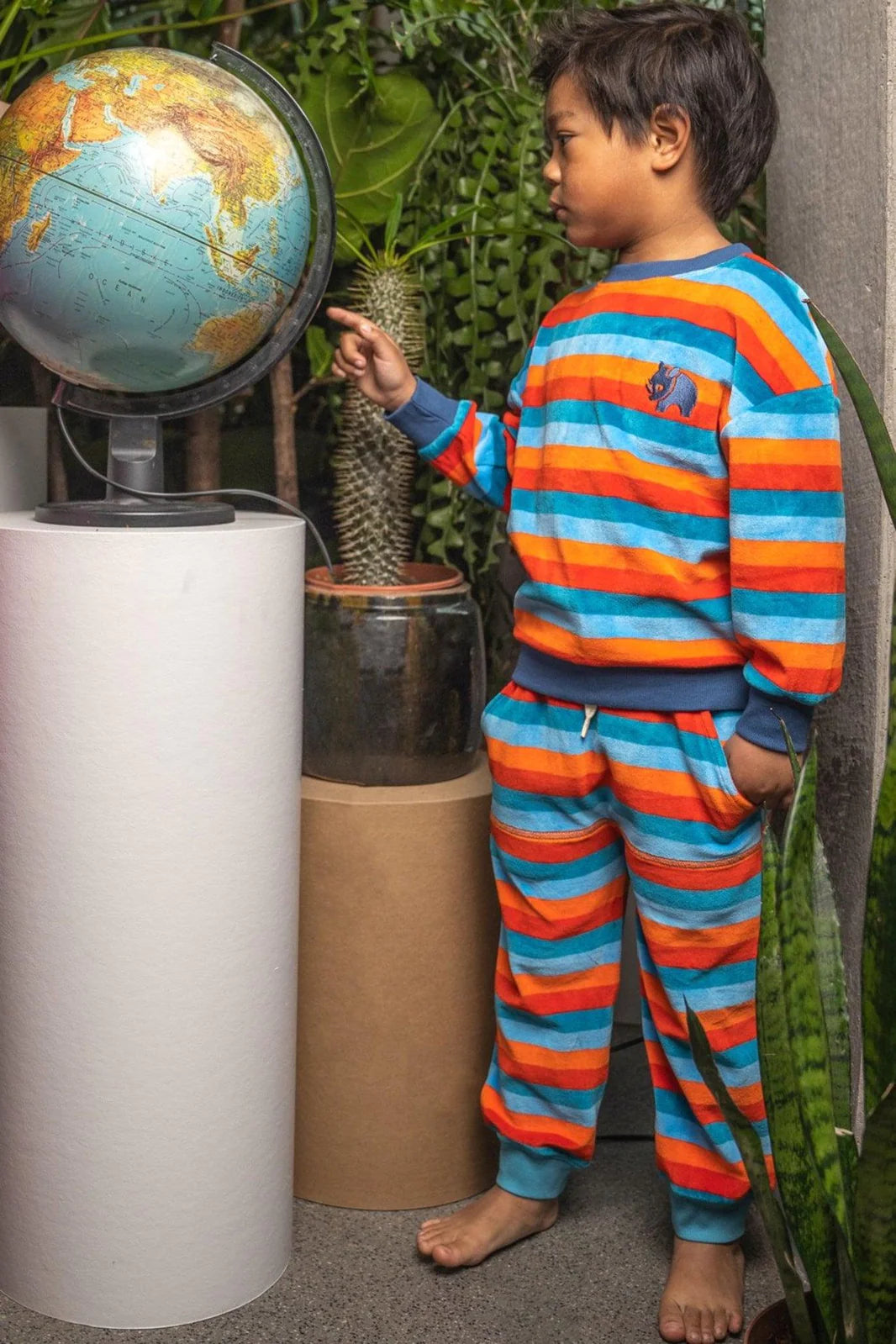 Dragon fire stripy velour pants 2y (92cm)