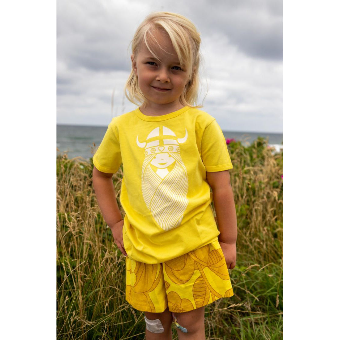 Freja yellow T-shirt 5-6y (110-116cm)