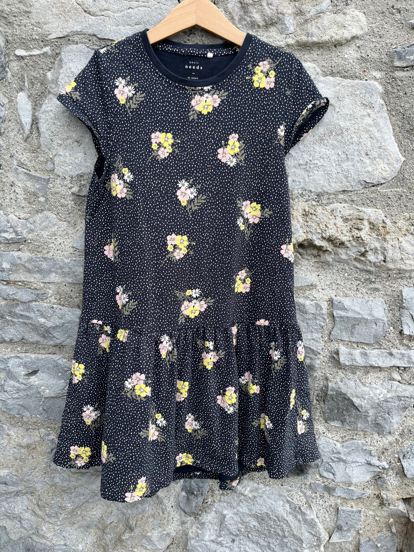 Navy floral dress 9y (134cm)