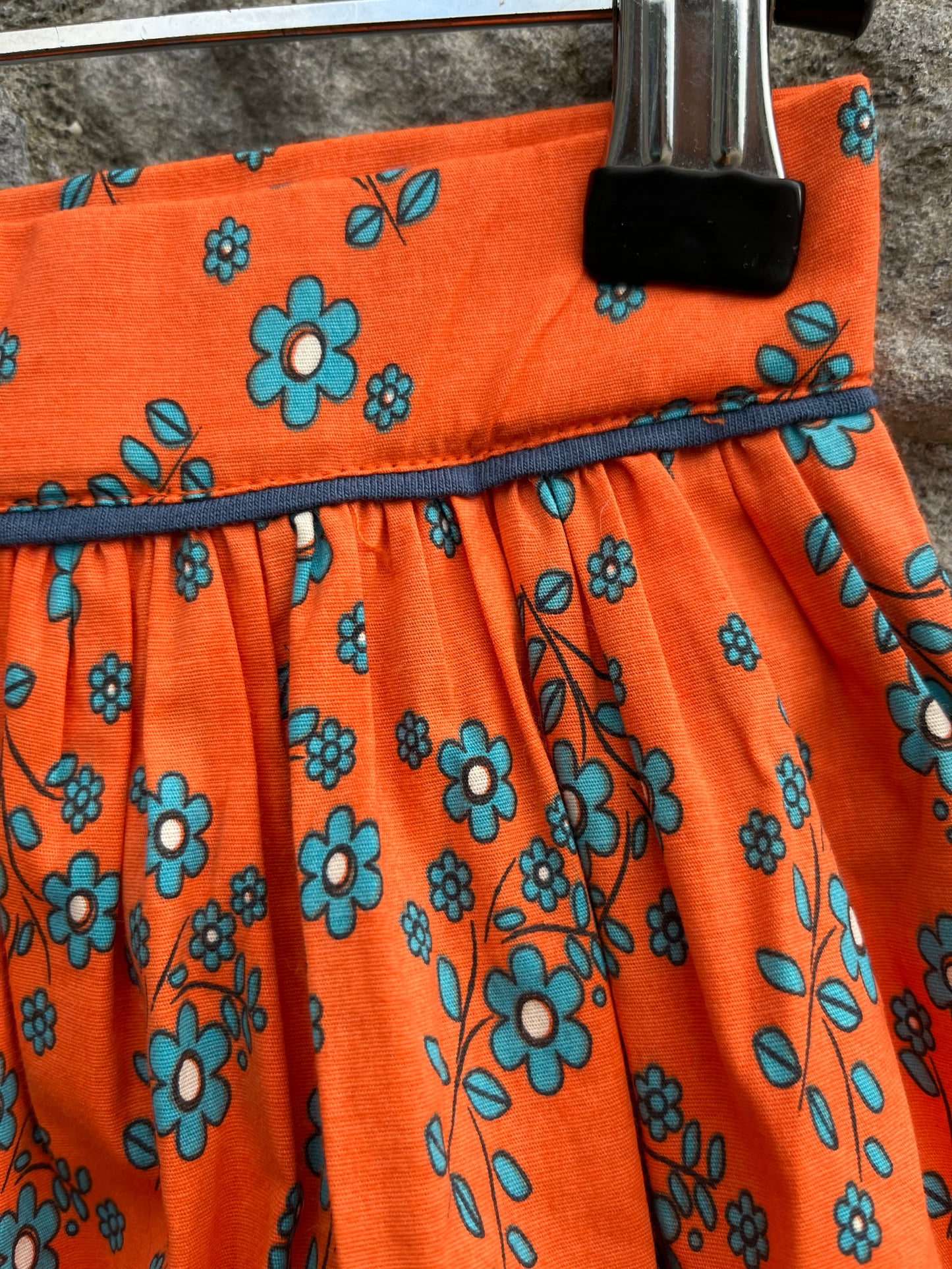Dragon fire flowers skirt 11-12y (146-152cm)