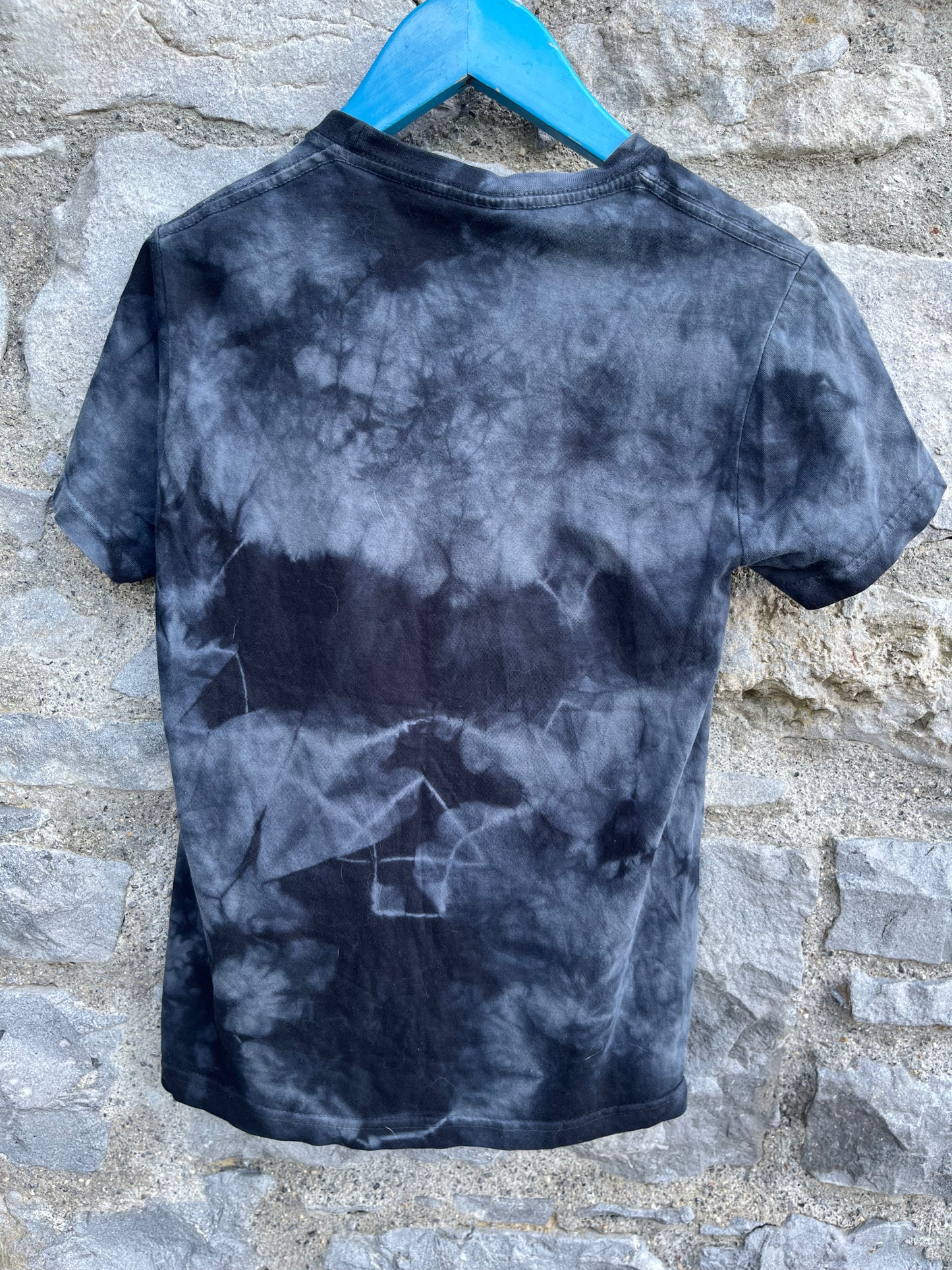 90s style wolves T-shirt 7-8y (122-128cm)