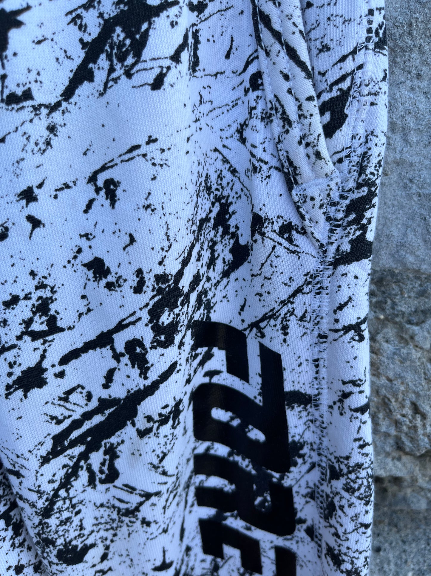 Black&white marble shorts 11-12y (146-152cm)