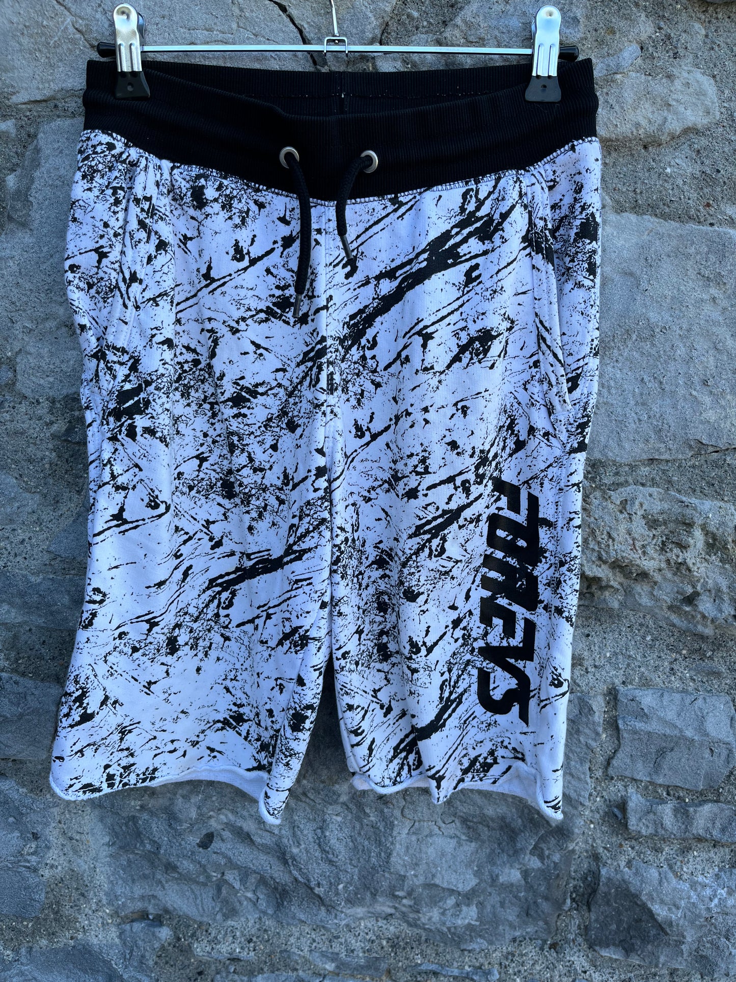 Black&white marble shorts 11-12y (146-152cm)