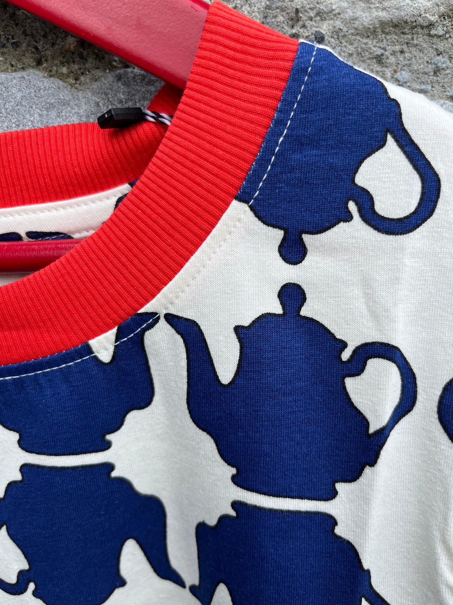 Navy tea pots top 11y (146cm)
