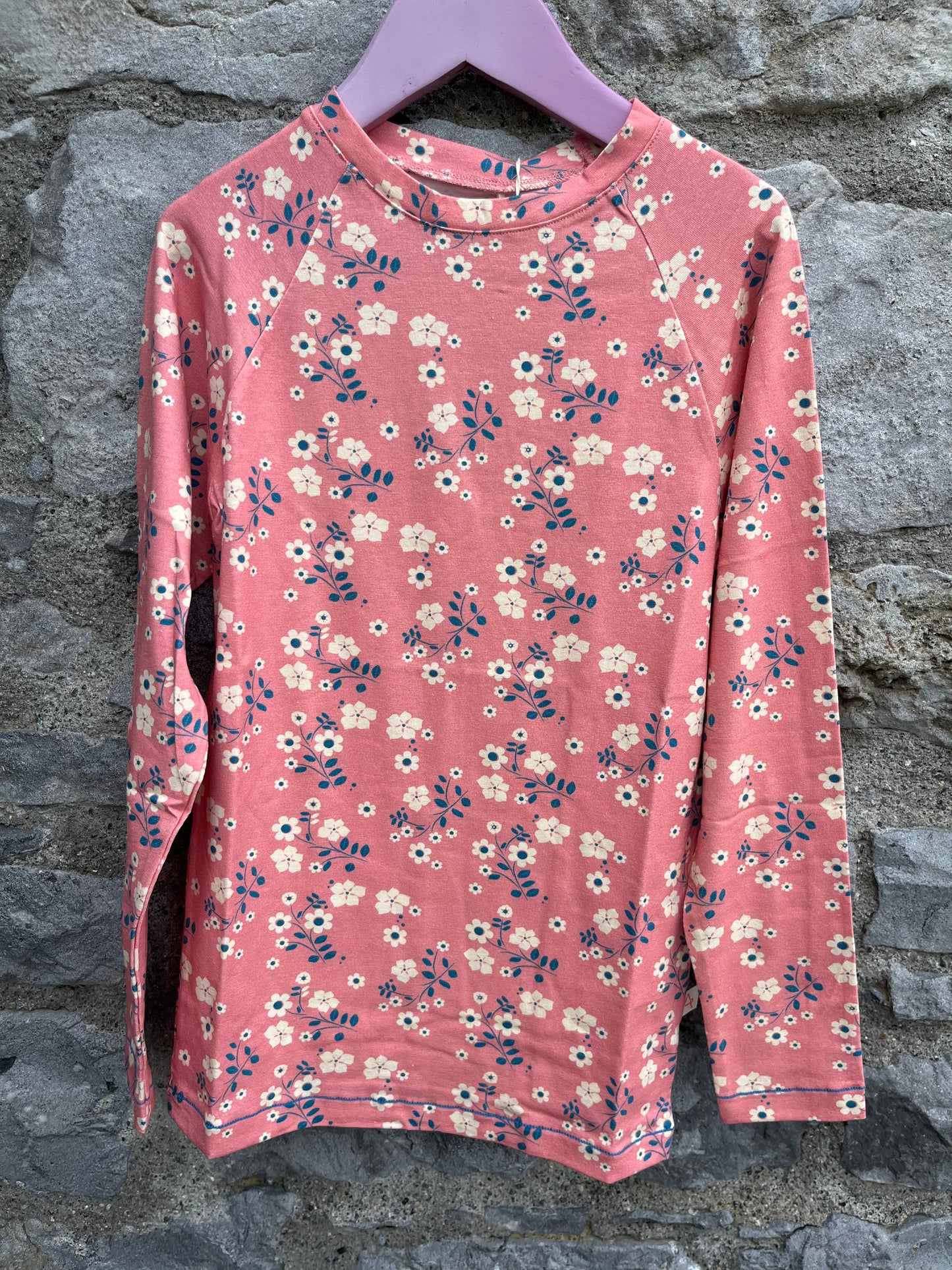 Strawberry flowers top 9y (134cm)