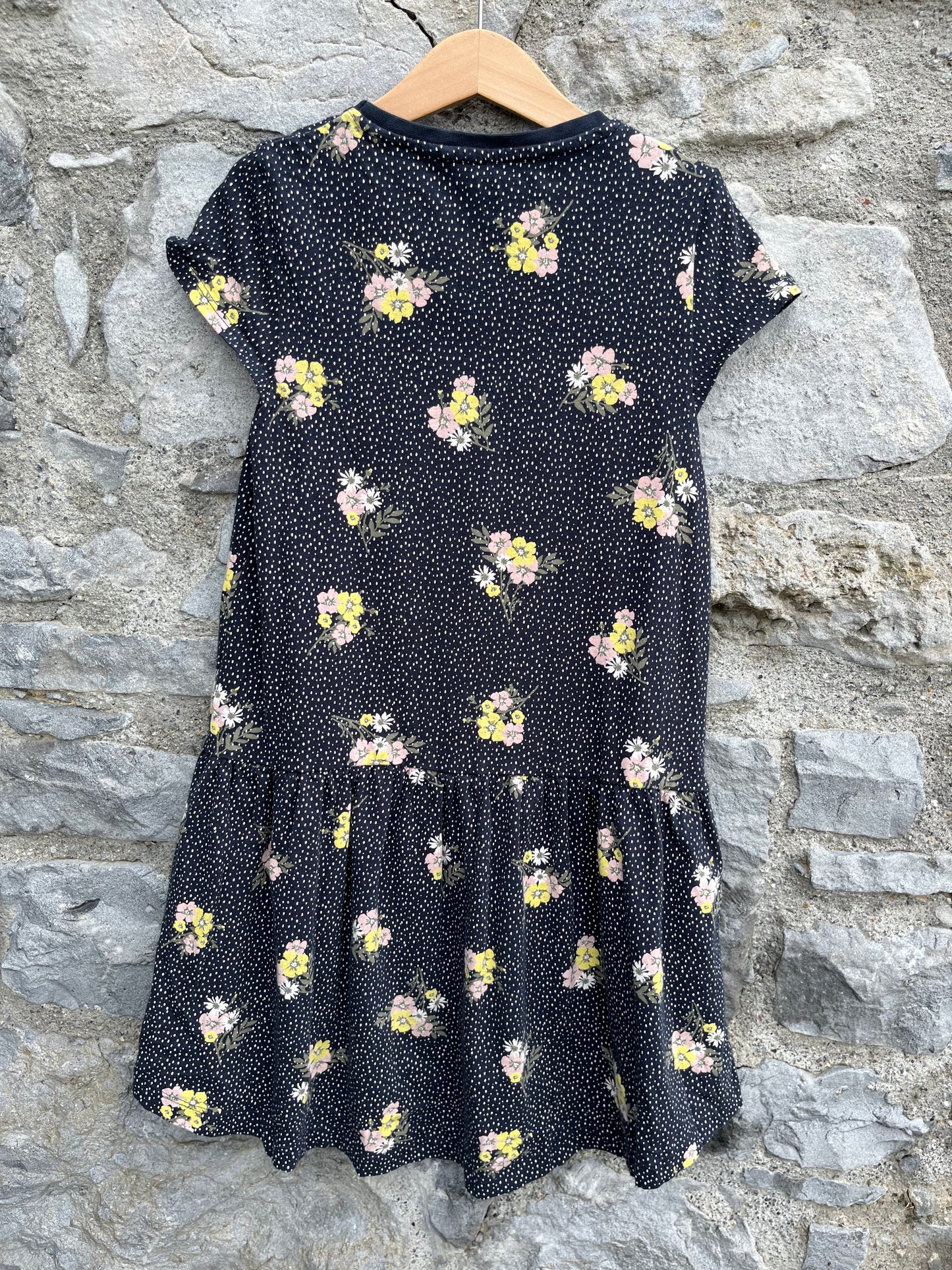 Navy floral dress 9y (134cm)
