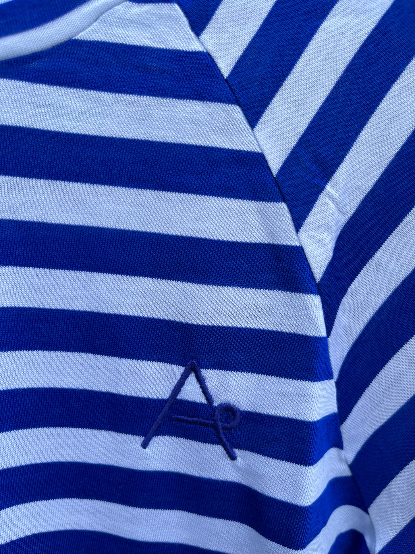 Blue stripy top 9y (134cm)