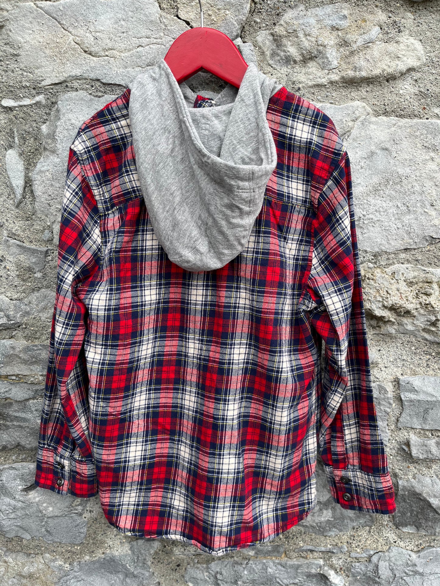 Red tartan hooded shirt 8-9y (128-134cm)