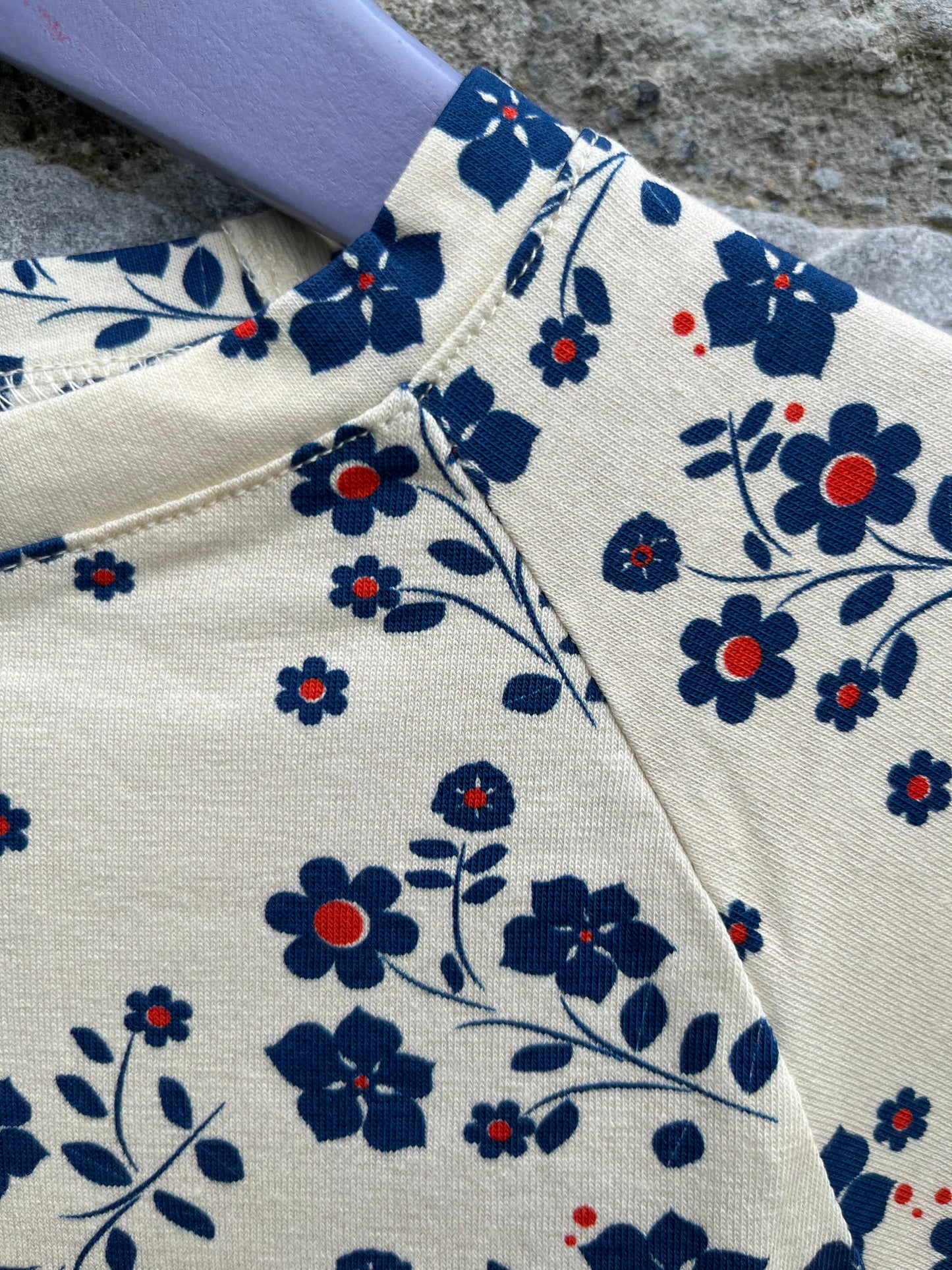 True blue flowers tee 6y (116cm)