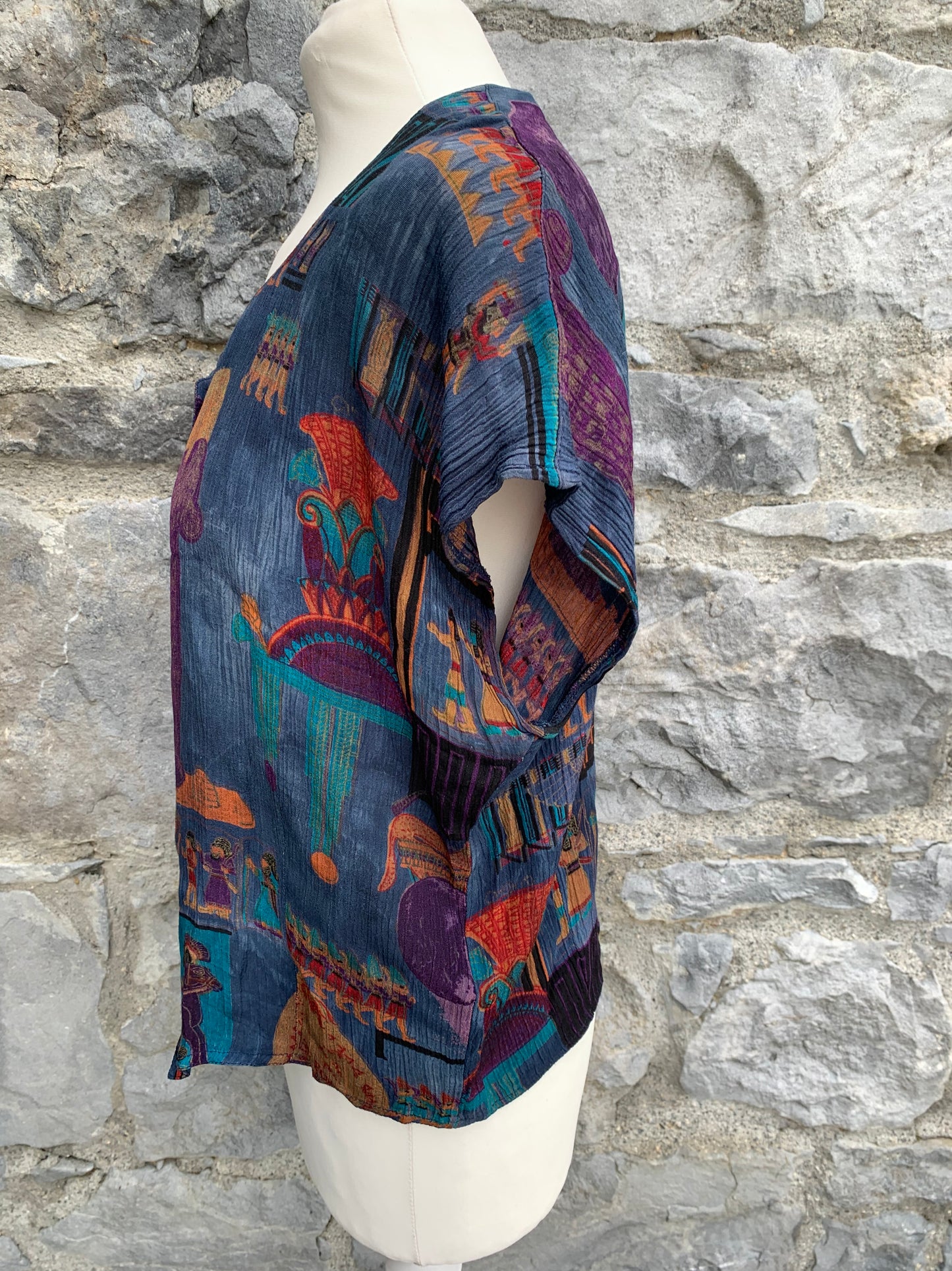 Peker top with Egyptian motifs uk 10