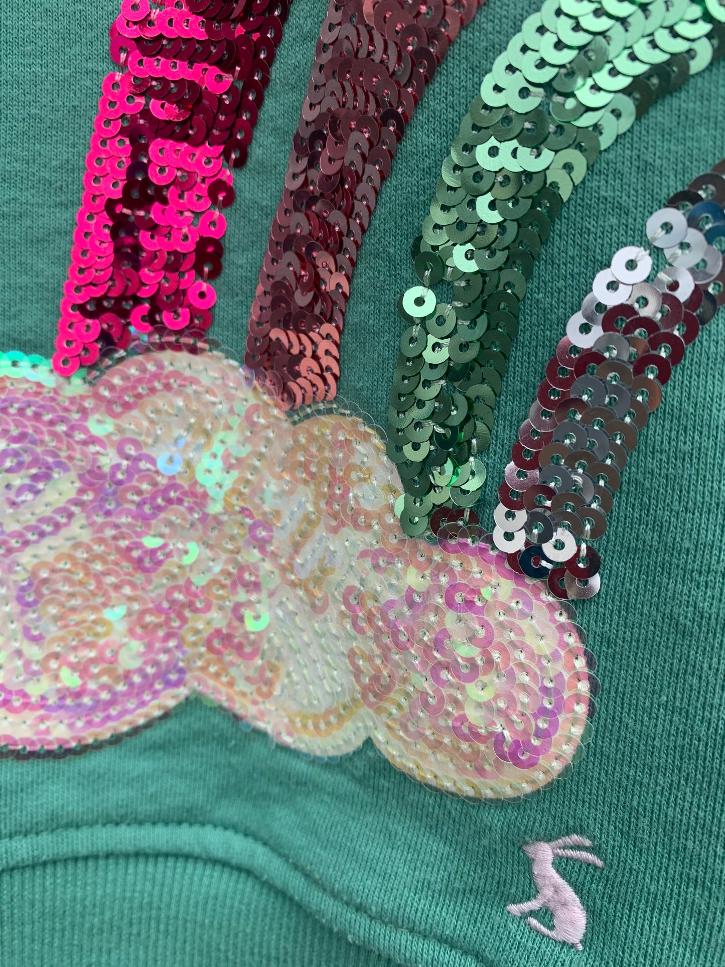 Sweatshirt with sequins 7y (122cm)