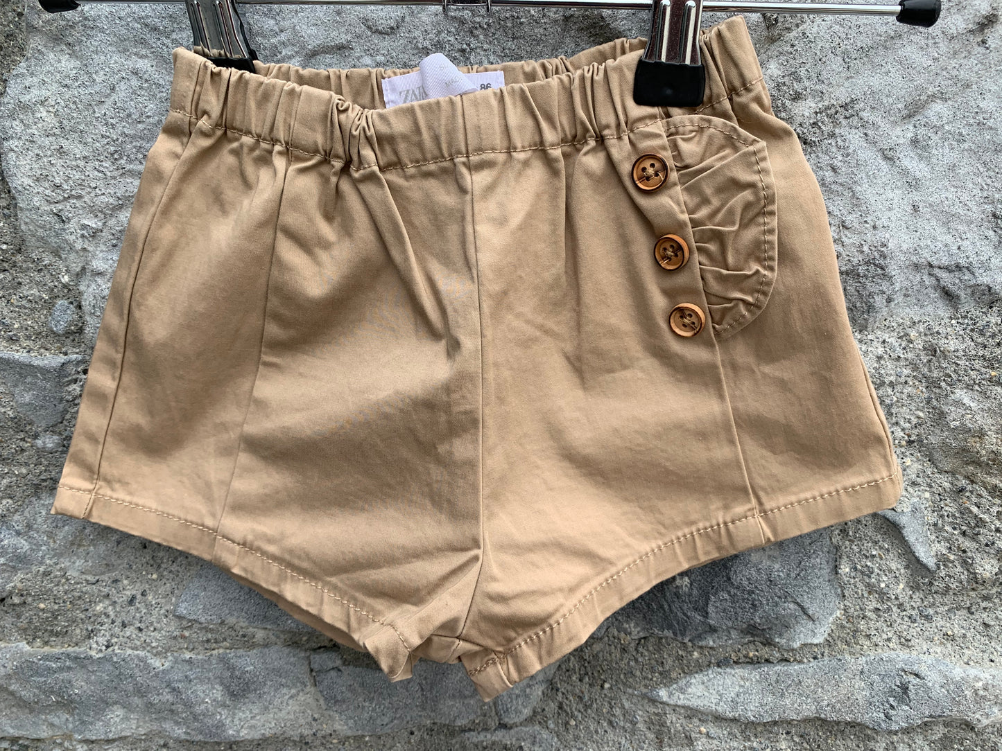 Beige shorts 12-18m (80-86cm)