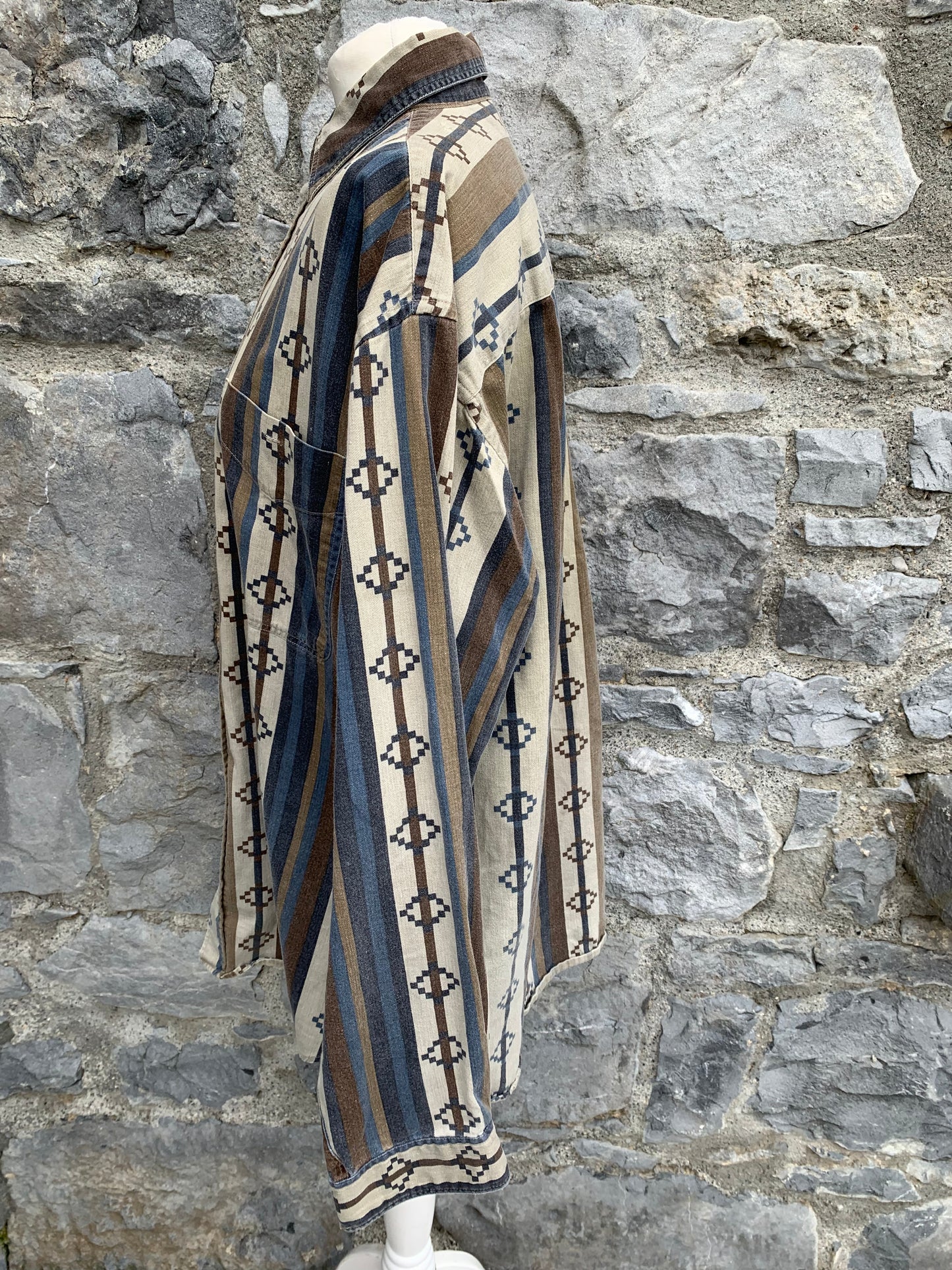 Adelsten Aztec shirt Medium
