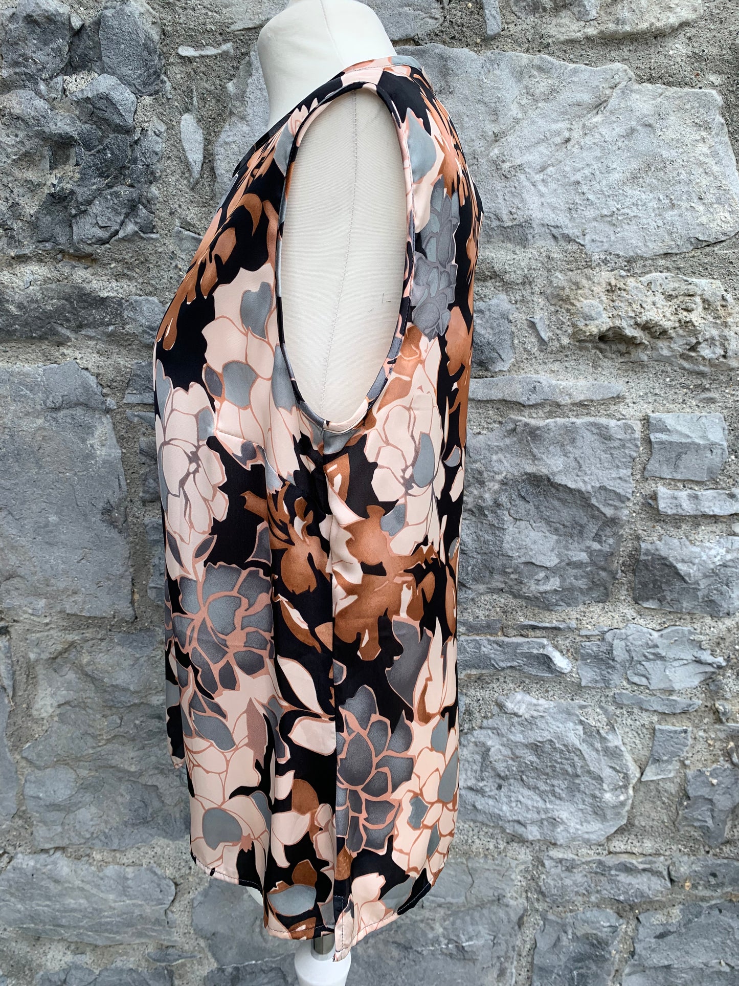 Brown floral top uk 12