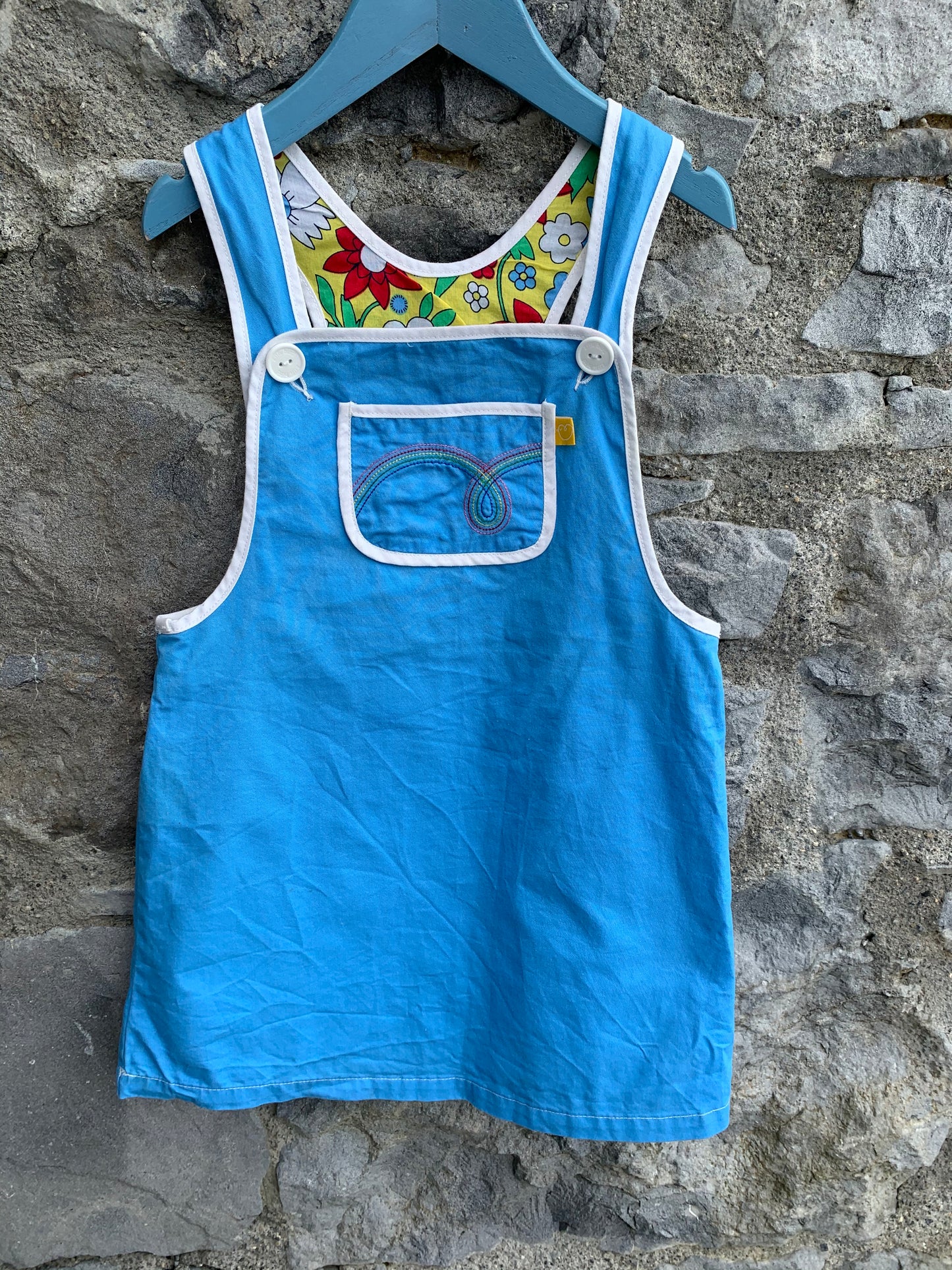 Blue pinafore 4-5y (104-110cm)