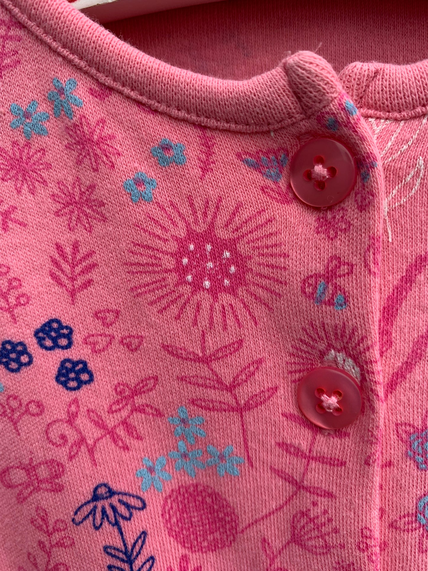 Pink floral onesie 6-9m (68-74cm)