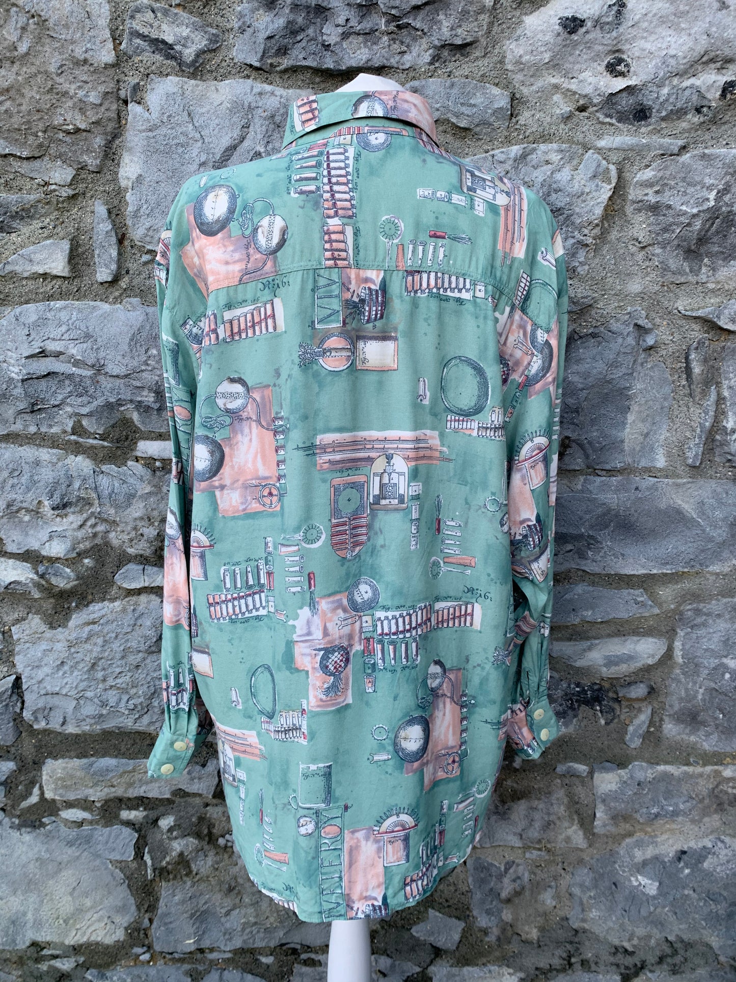 Verse green lab shirt Large